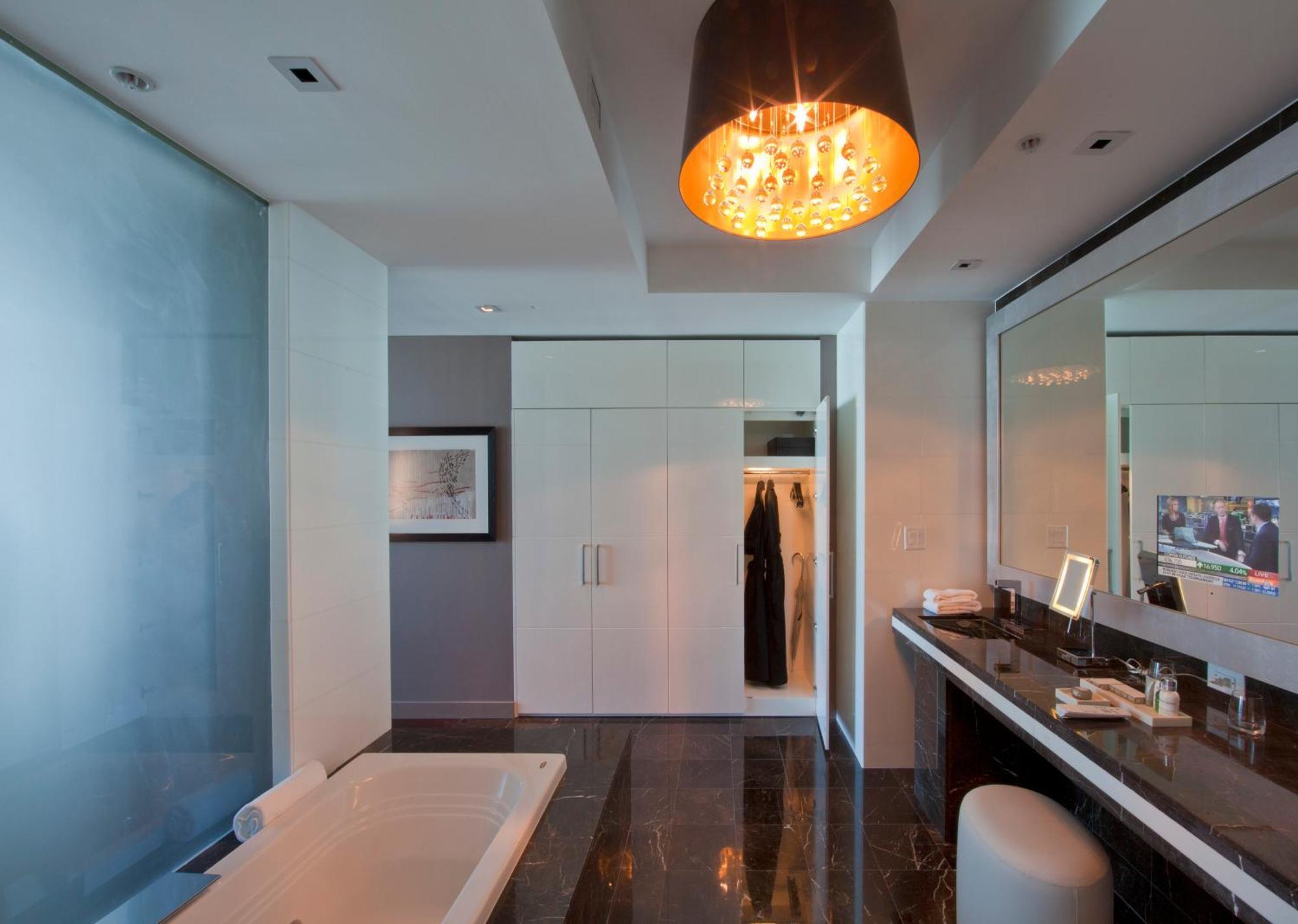 O'Keefe King Guest Room