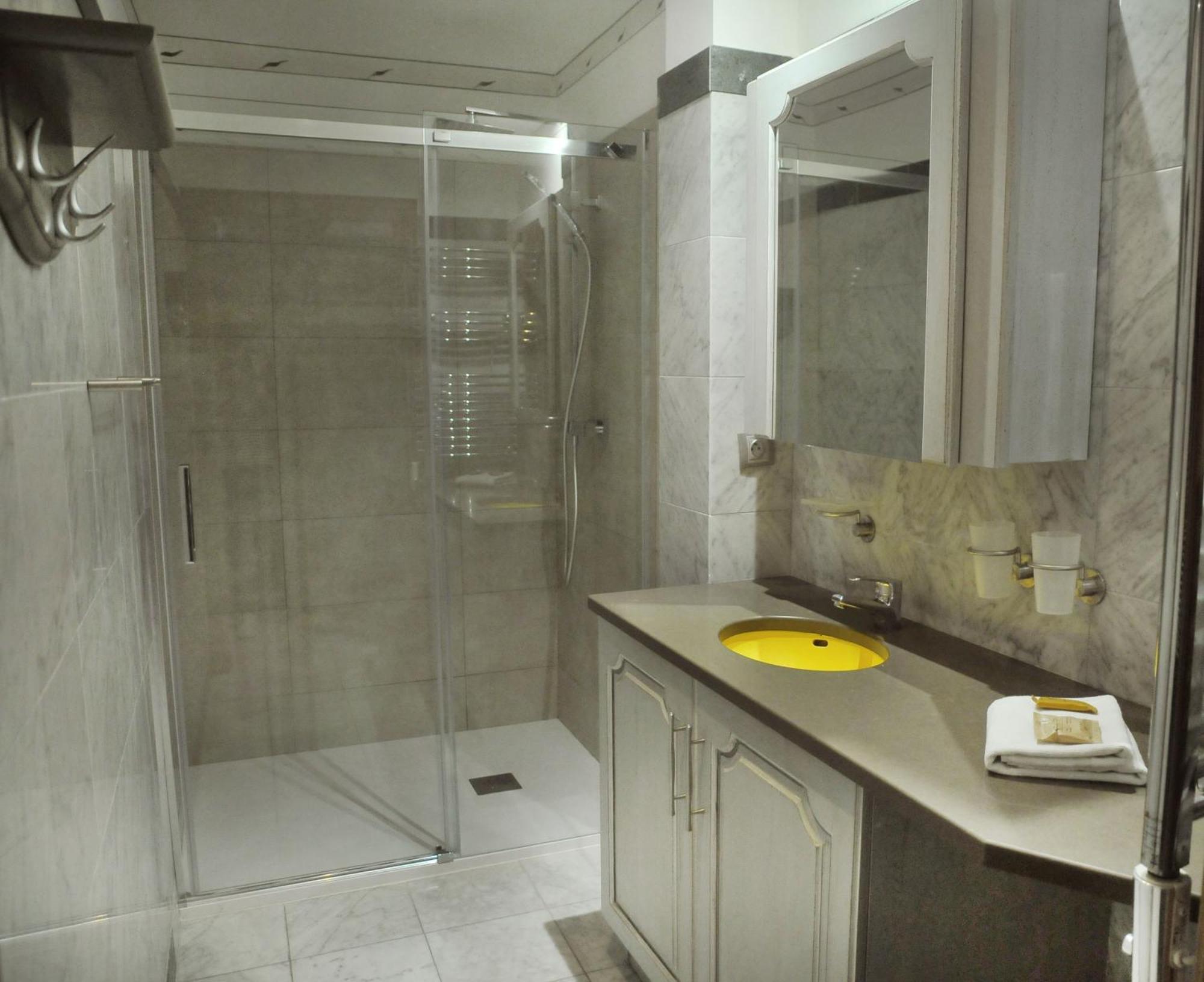 Two-Bedroom Apartment,1765877133:JPEG