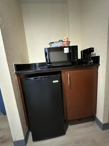Double Room with Two Double Beds - Non-Smoking
