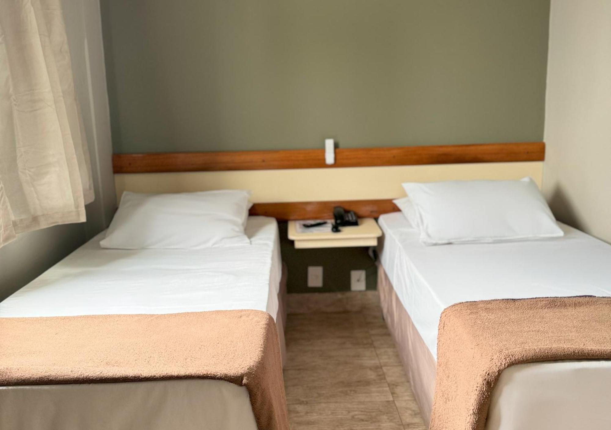 Quarto Standard com 2 Camas de Solteiro