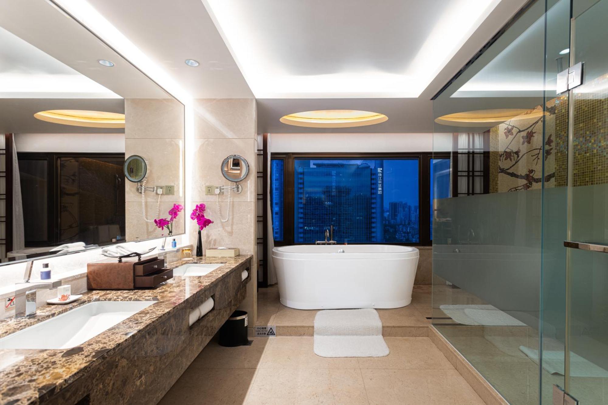 Garden Executive Suite with King Bed,1628656667:JPEG