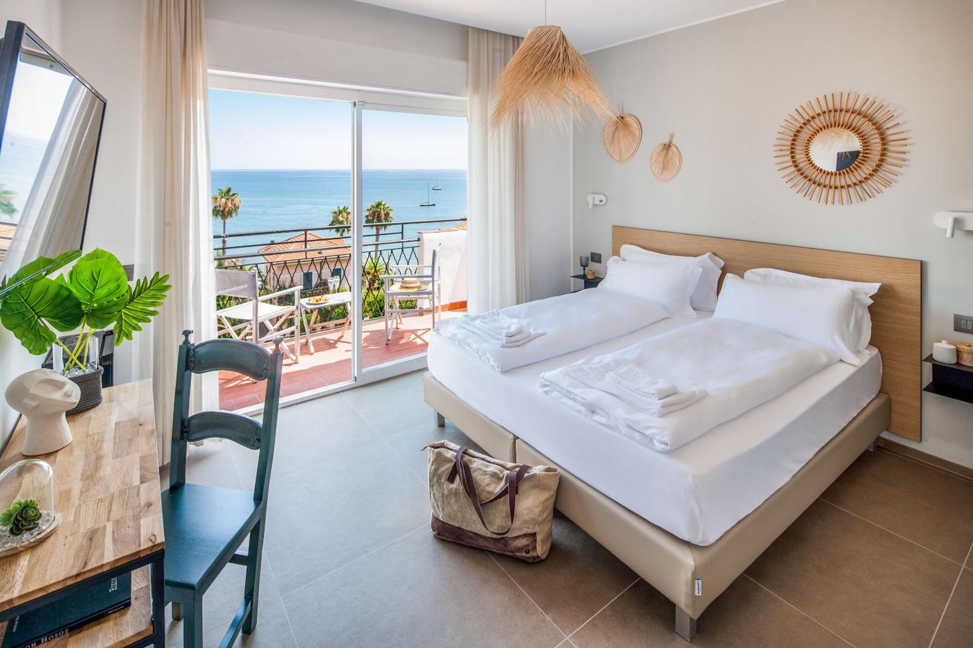 Superior Double Room with Balcony and Sea View,1630865959:JPEG