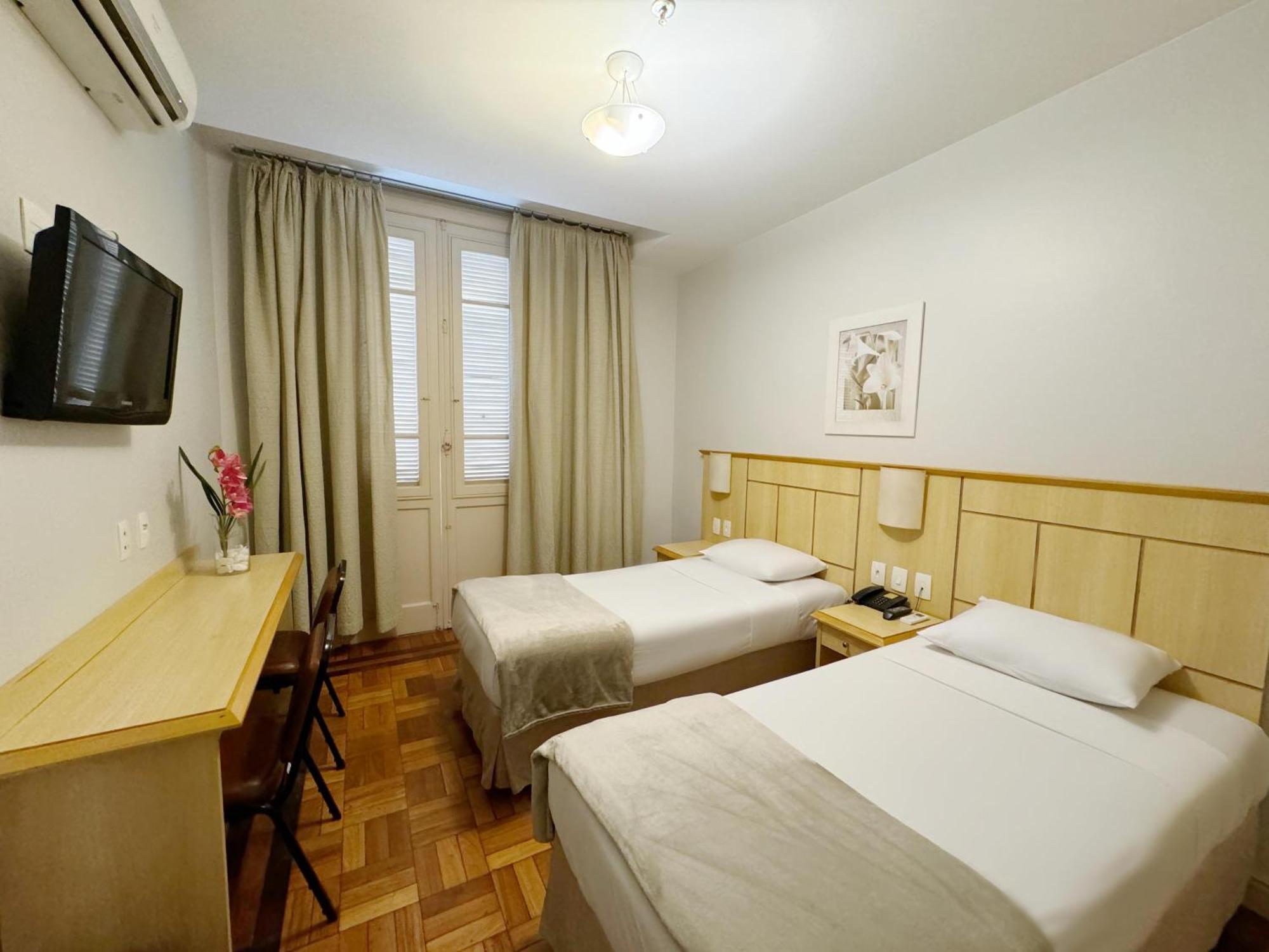 Quarto Standard com 2 Camas de Solteiro