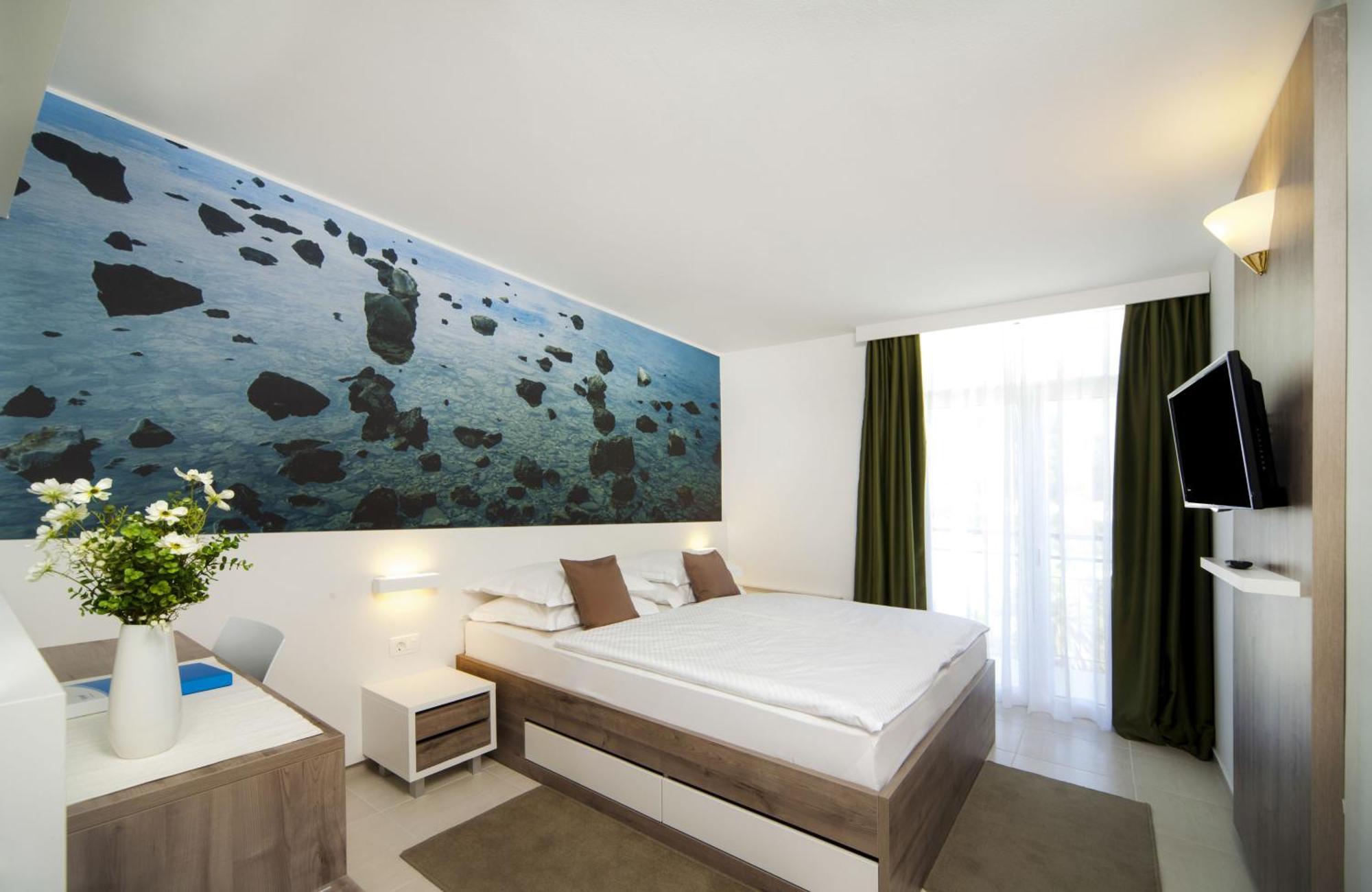 Standard Doppelzimmer zur Meerseite mit Balkon