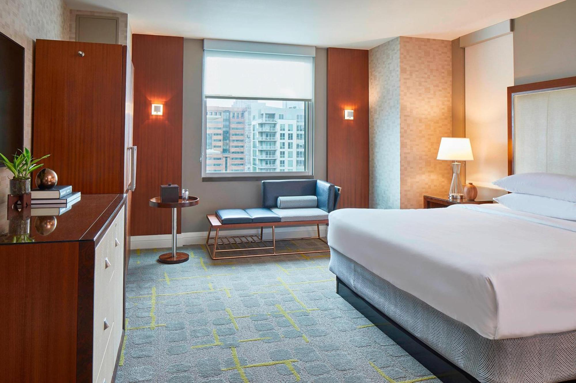 Deluxe King Room,1631551583:JPEG