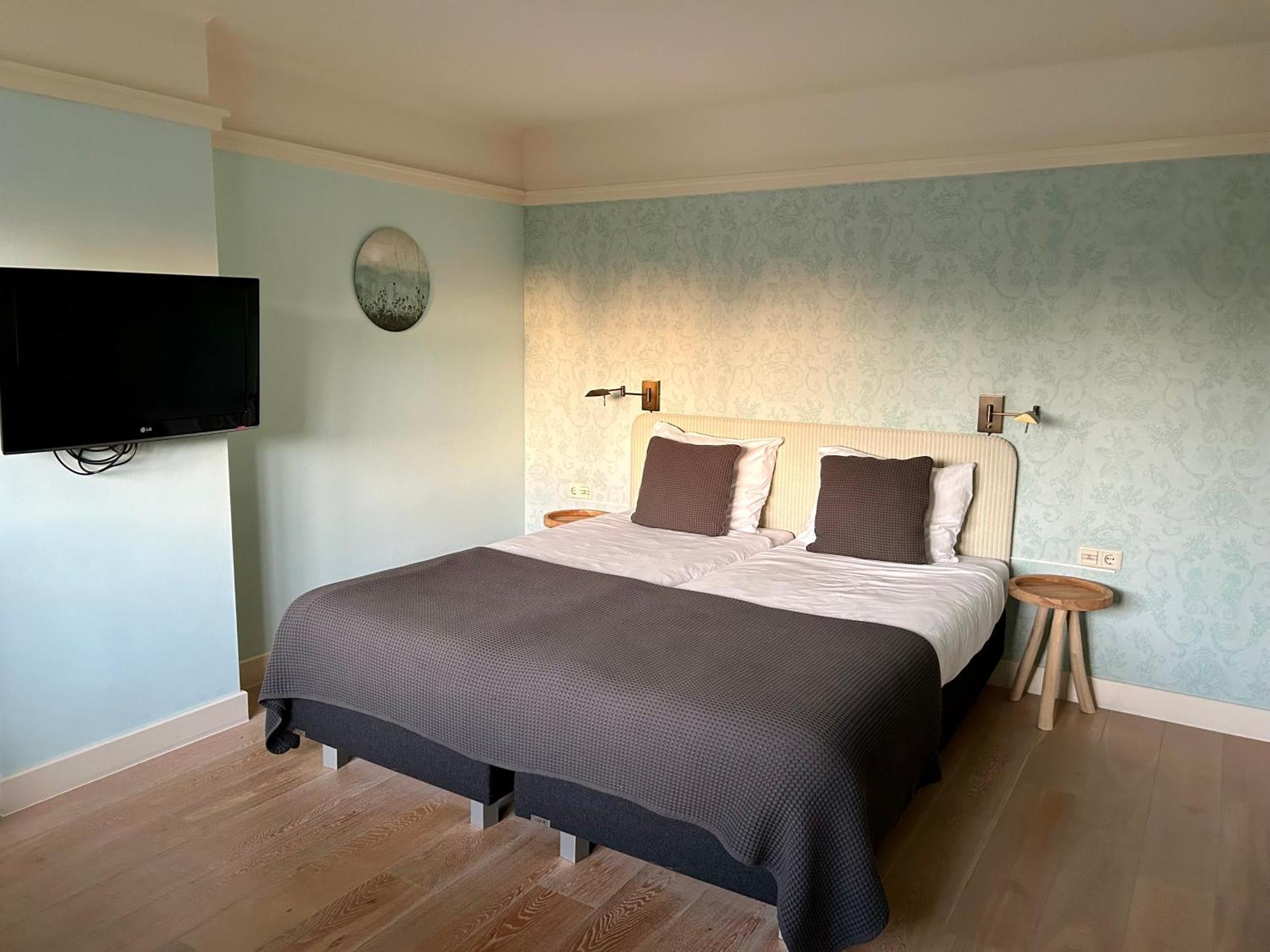 Deluxe Double Room,1672581581:JPEG