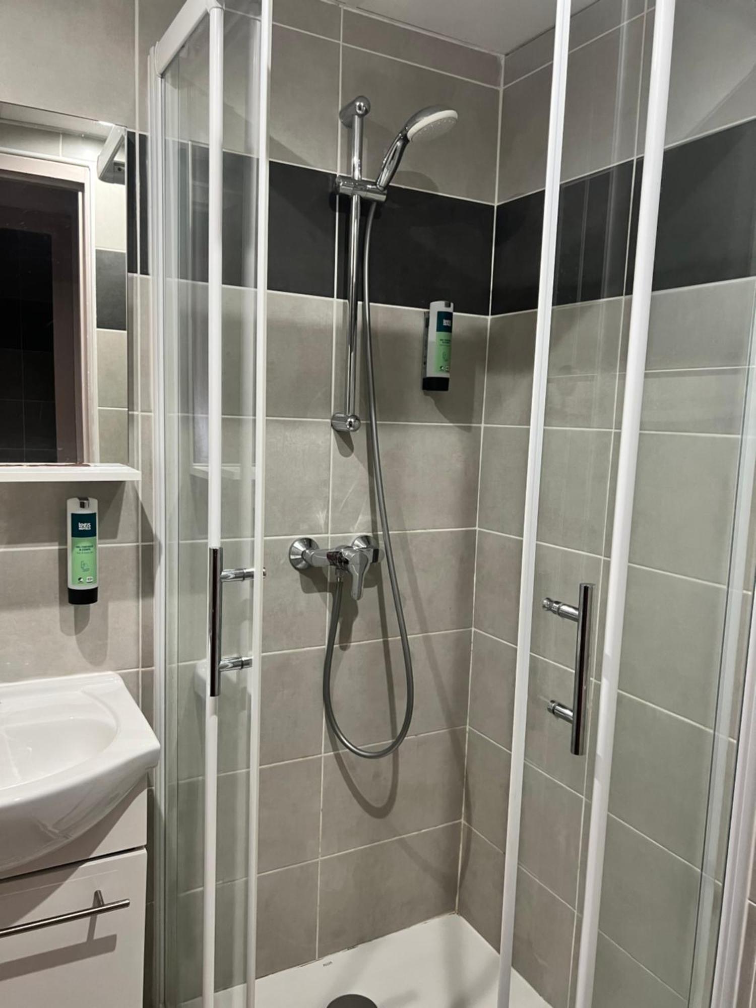 Chambre Double - Vue sur Village