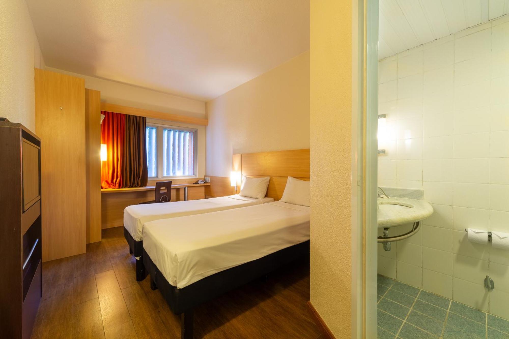 Quarto Standard com 2 Camas de Solteiro