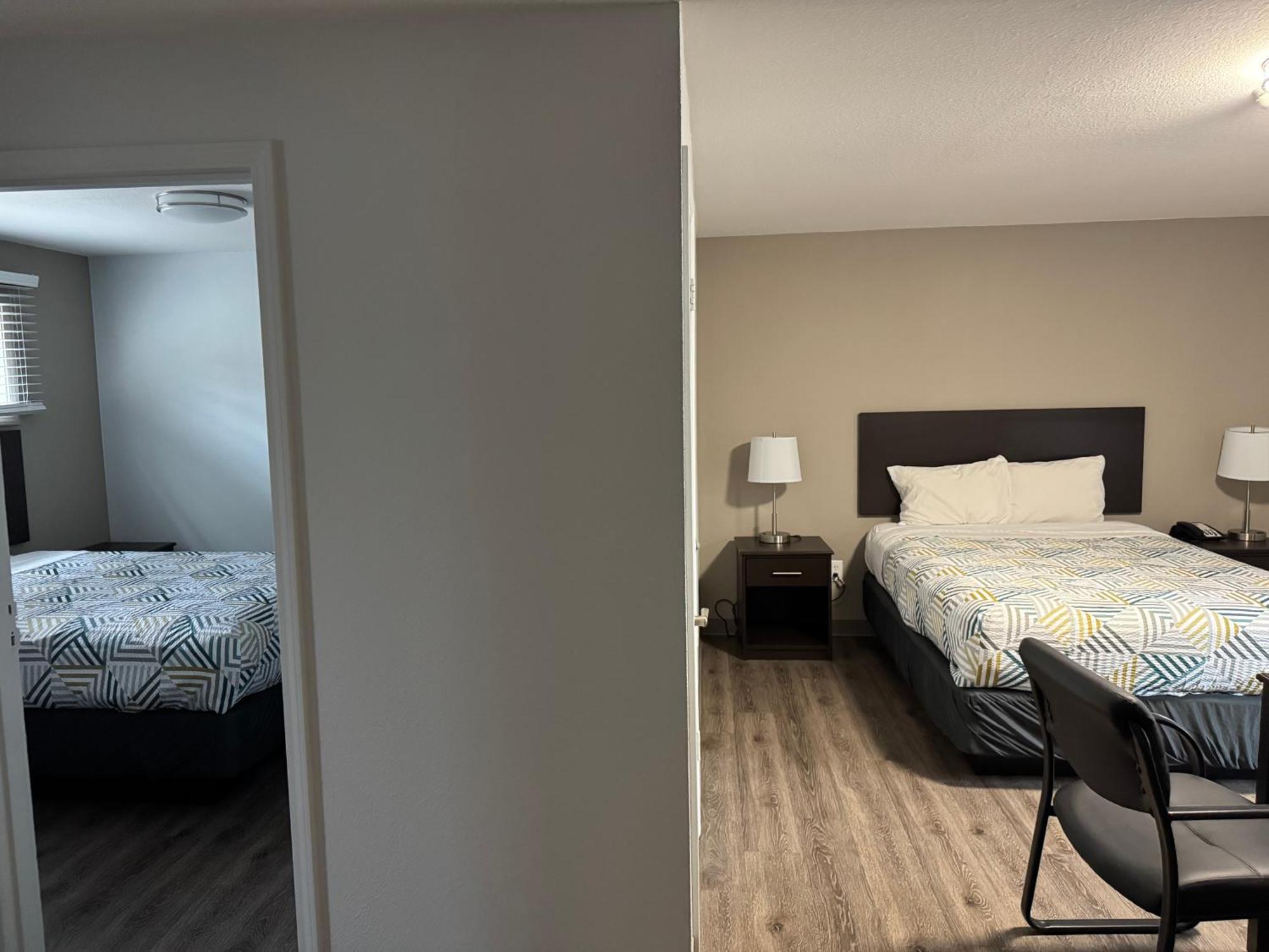 2 Queen Beds | Suite, Non-Smoking, Micfridge
