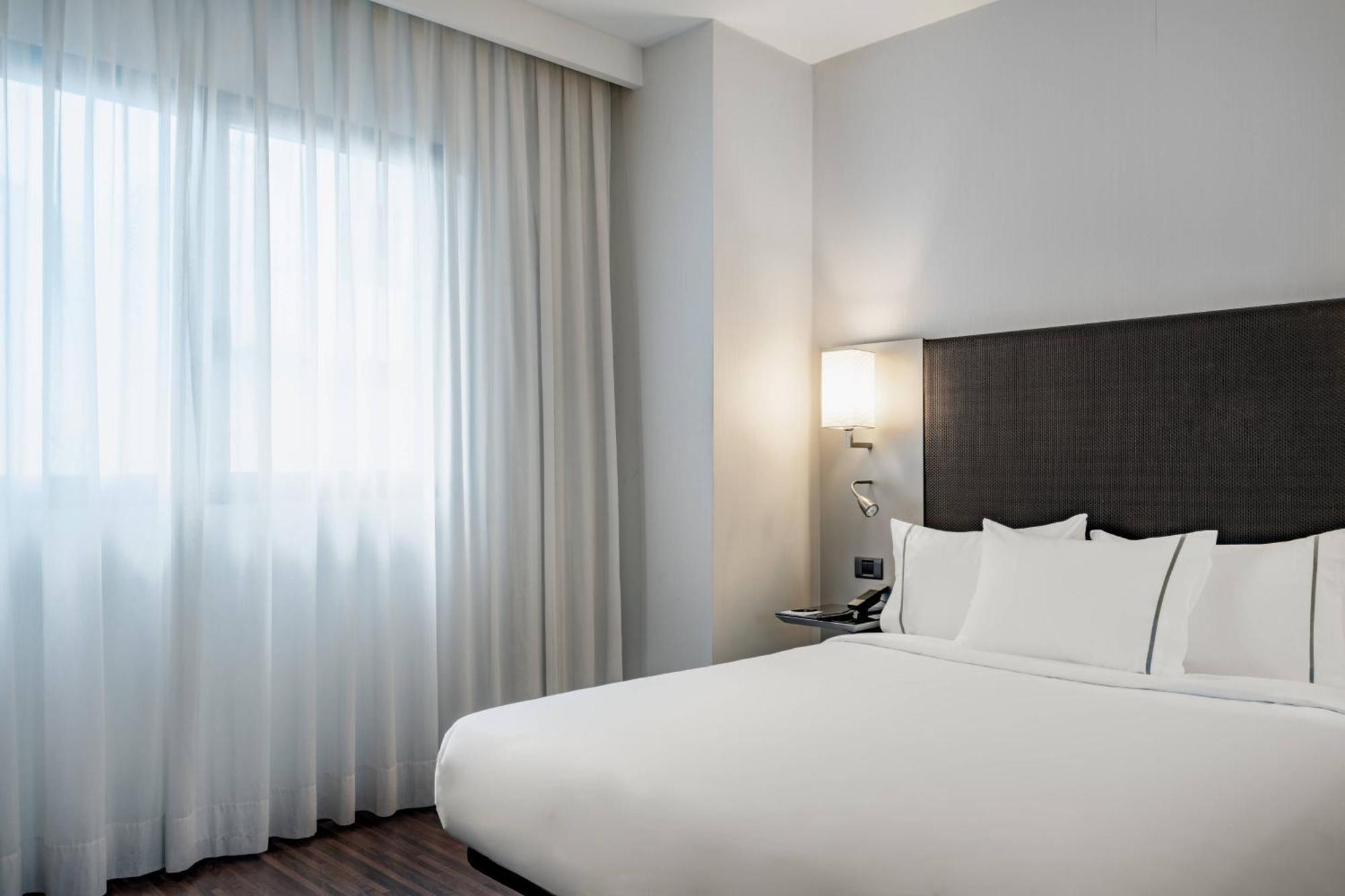 Standard Room Queen, Guest room, 1 Queen,1643138477:JPEG