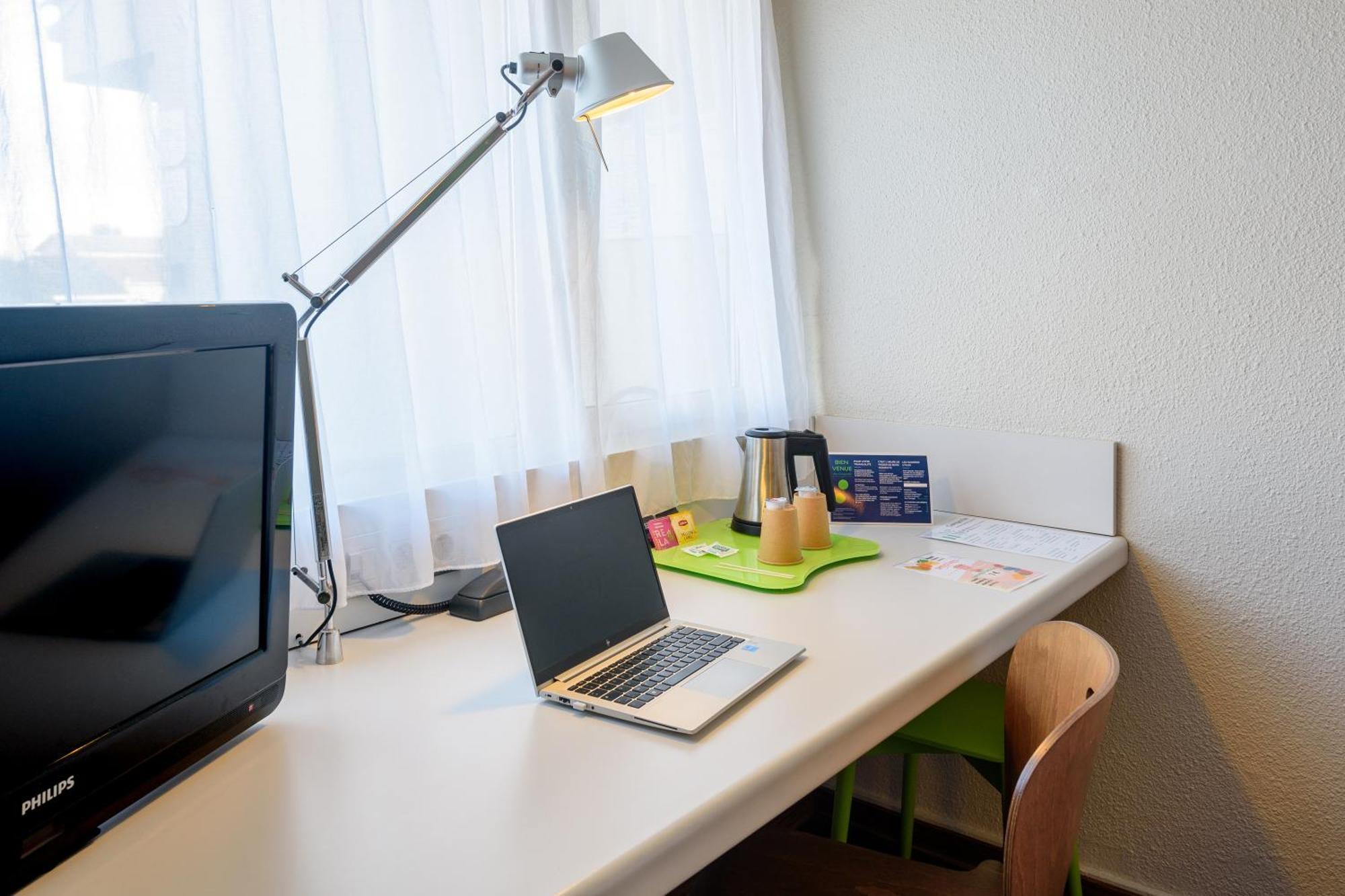 Chambre double standard avec 1 lit simple - Jusqu’à 10 ans