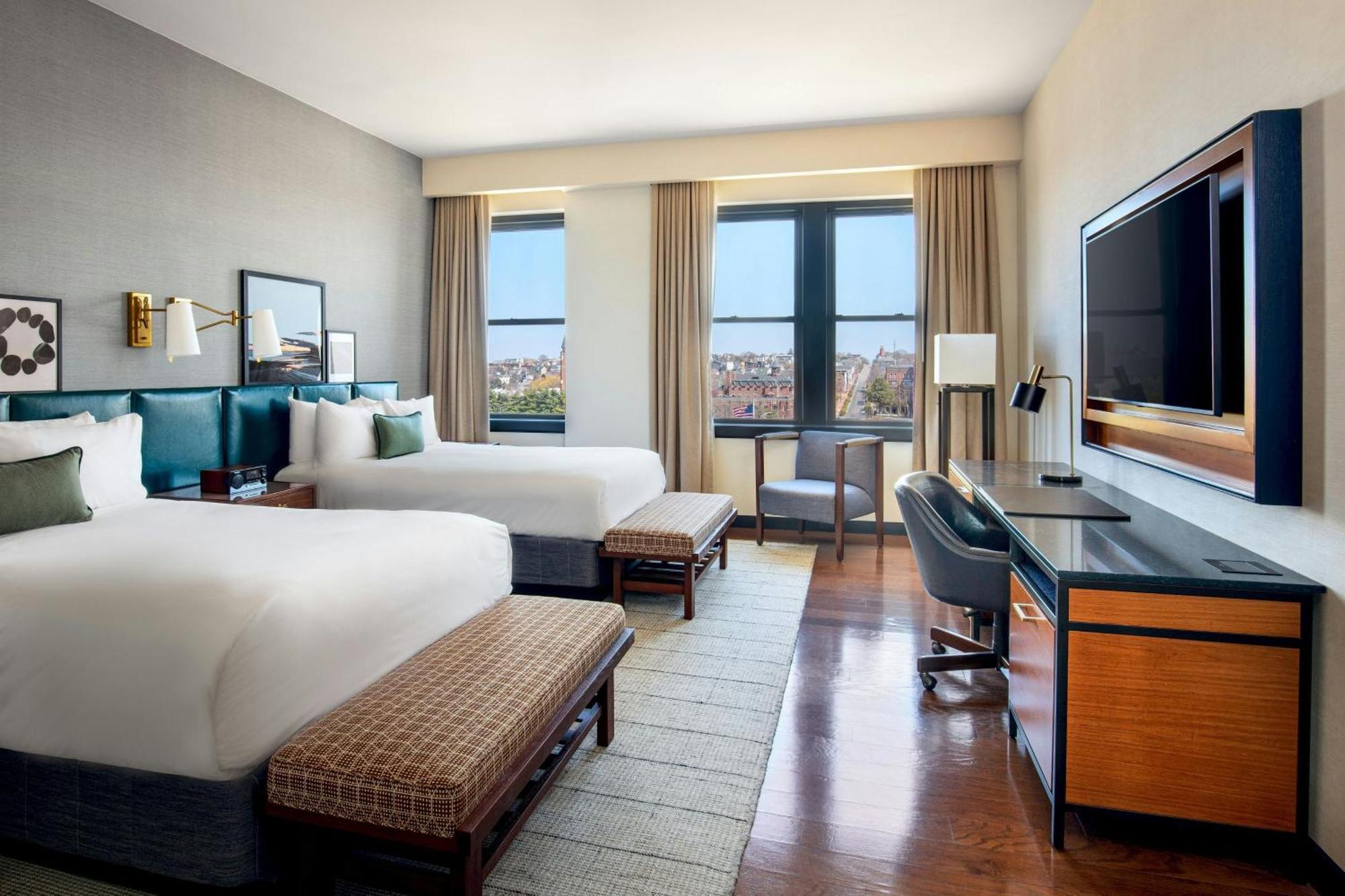 Deluxe Guest Room, 2 Double Beds,1669854315:JPEG