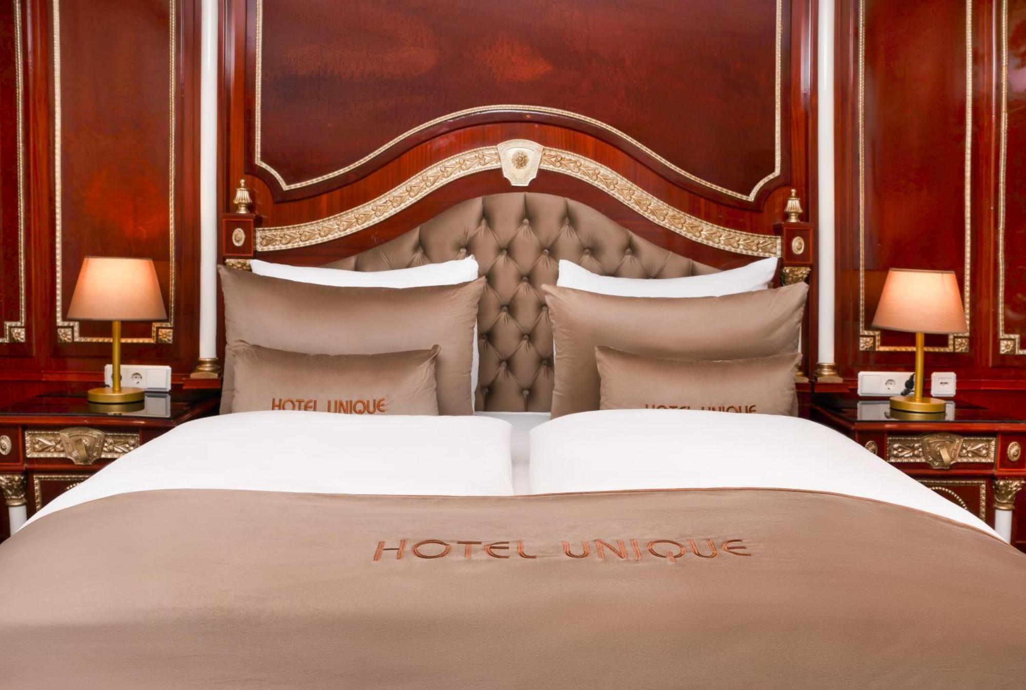Deluxe Junior Suite,1645012101:JPEG