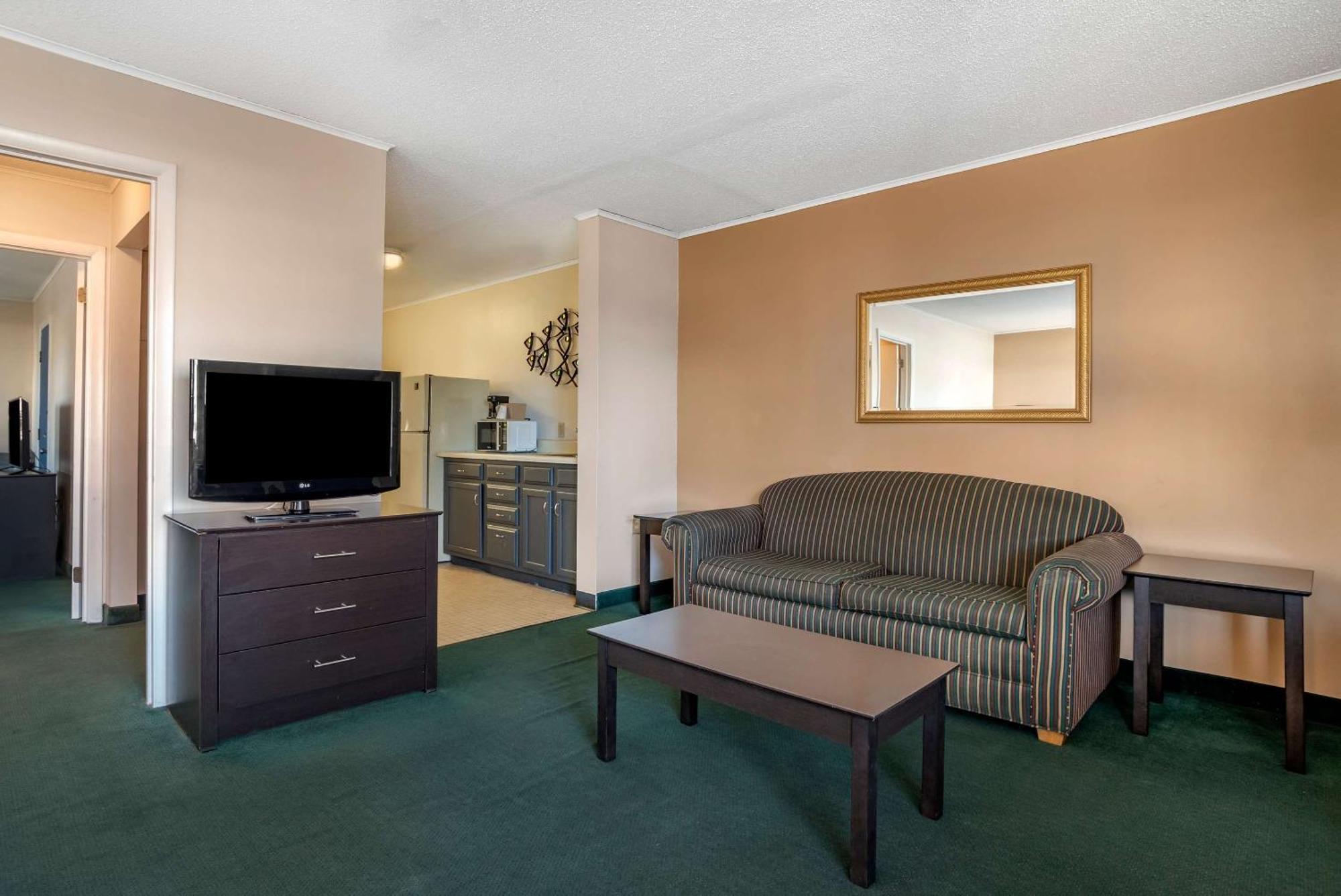 Two-Bedroom Suite Non-Smoking,1655280175:JPEG