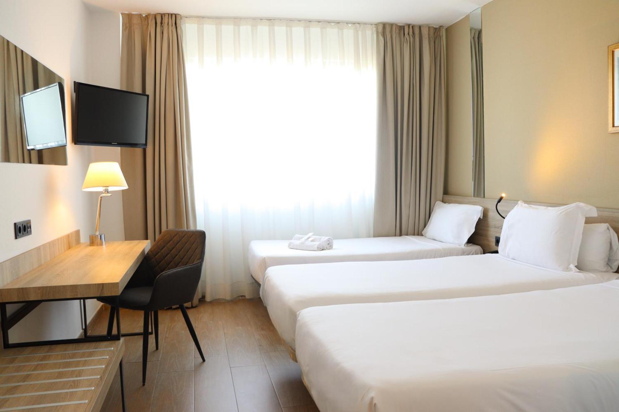 Double Room with Extra Bed,1656170612:JPEG