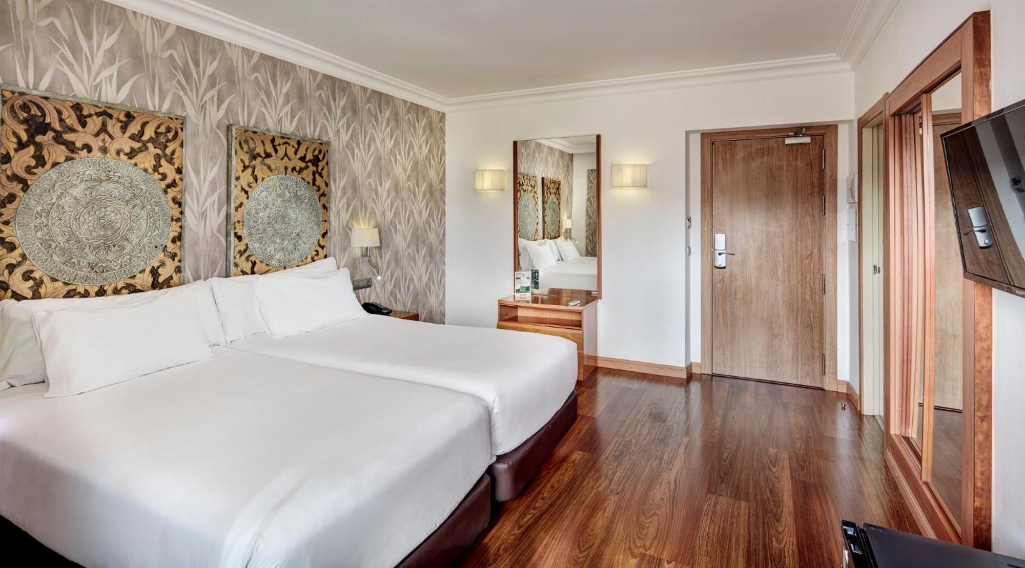 Twin Room,1656180832:JPEG