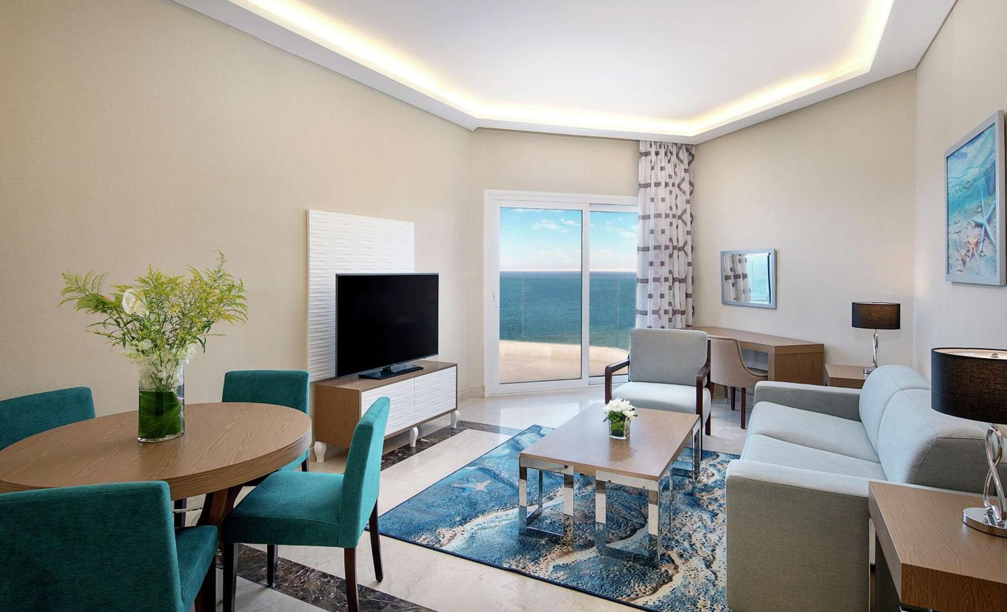 Suite mit Kingsize-Bett und Meerblick