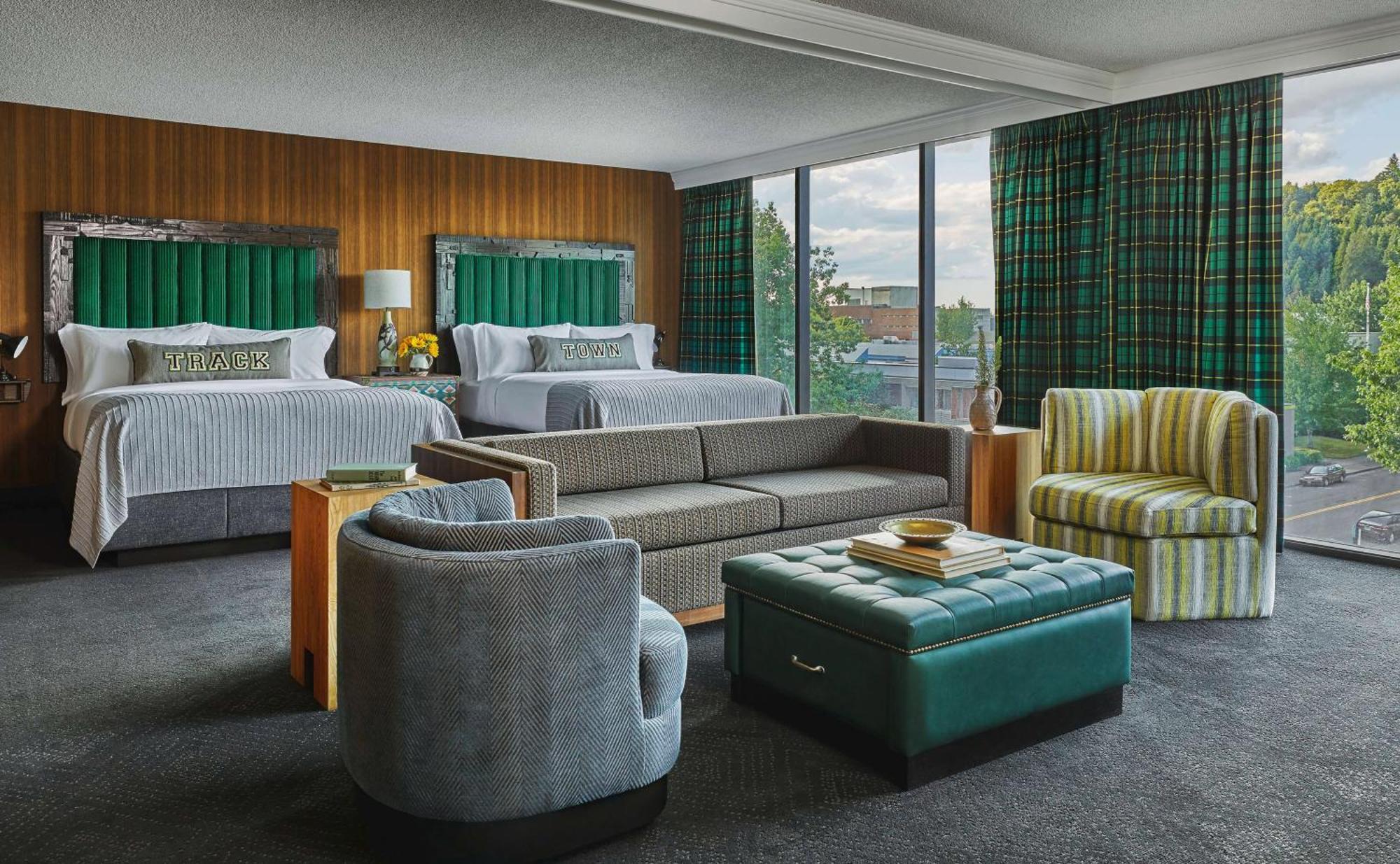 Graduate Junior Suite with Two Queen Beds