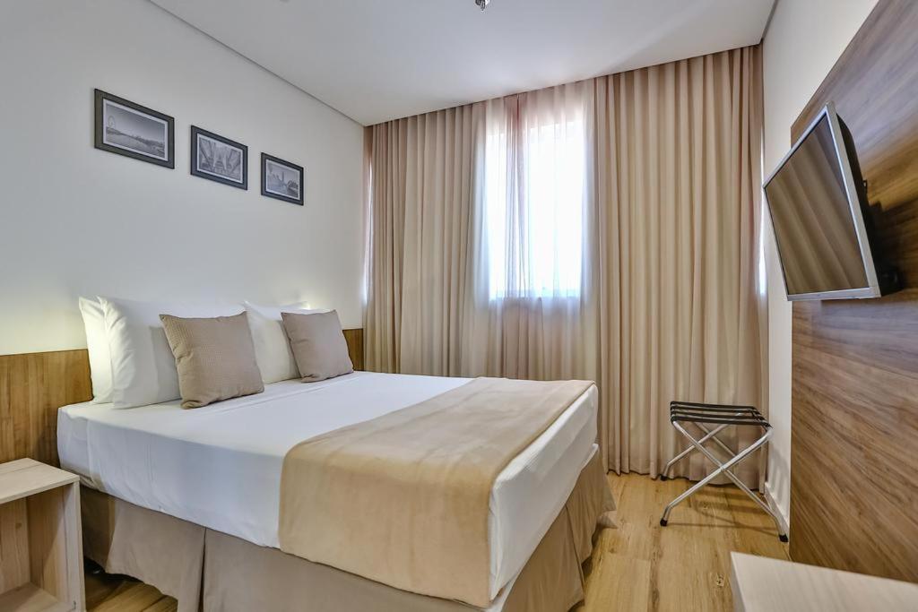 Quarto Triplo Standard