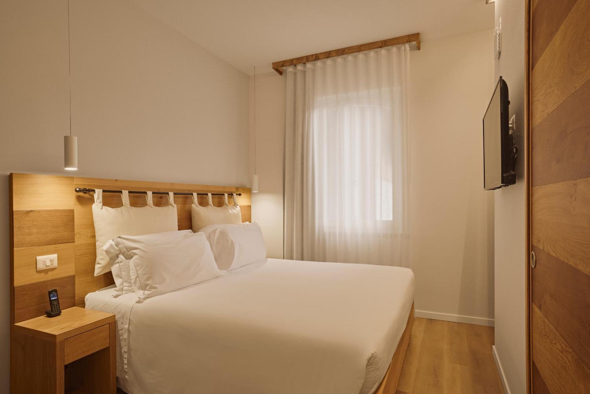 Superior Double Room,1670704255:JPEG