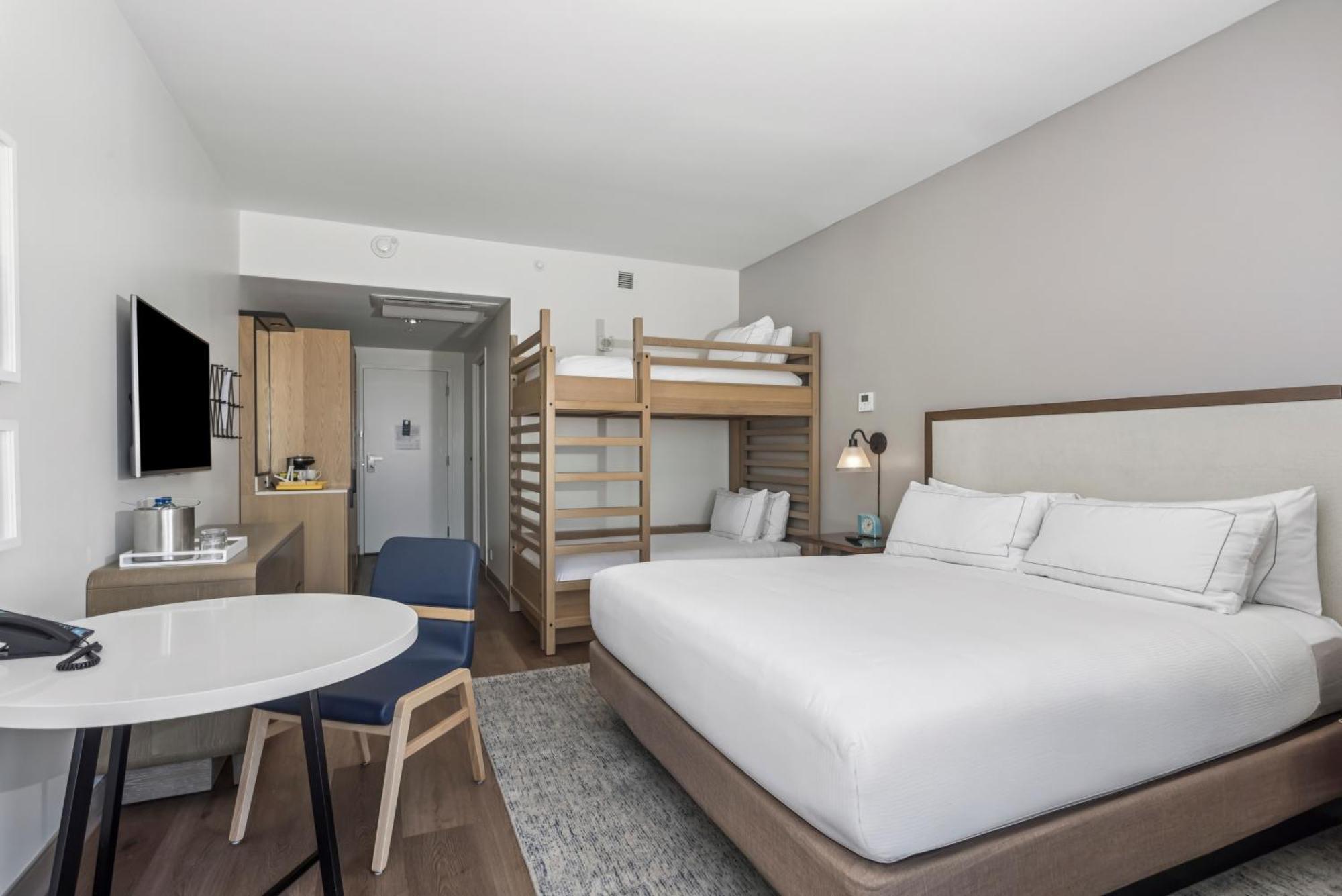 King Room with Bunk Beds