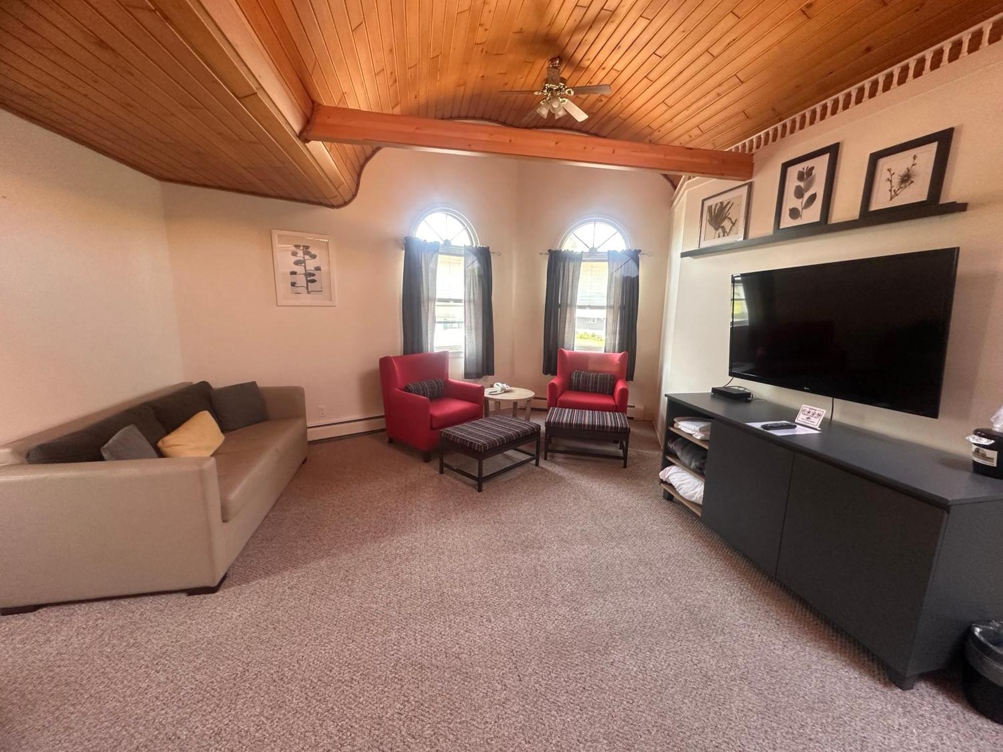 Suite with Spa Bath