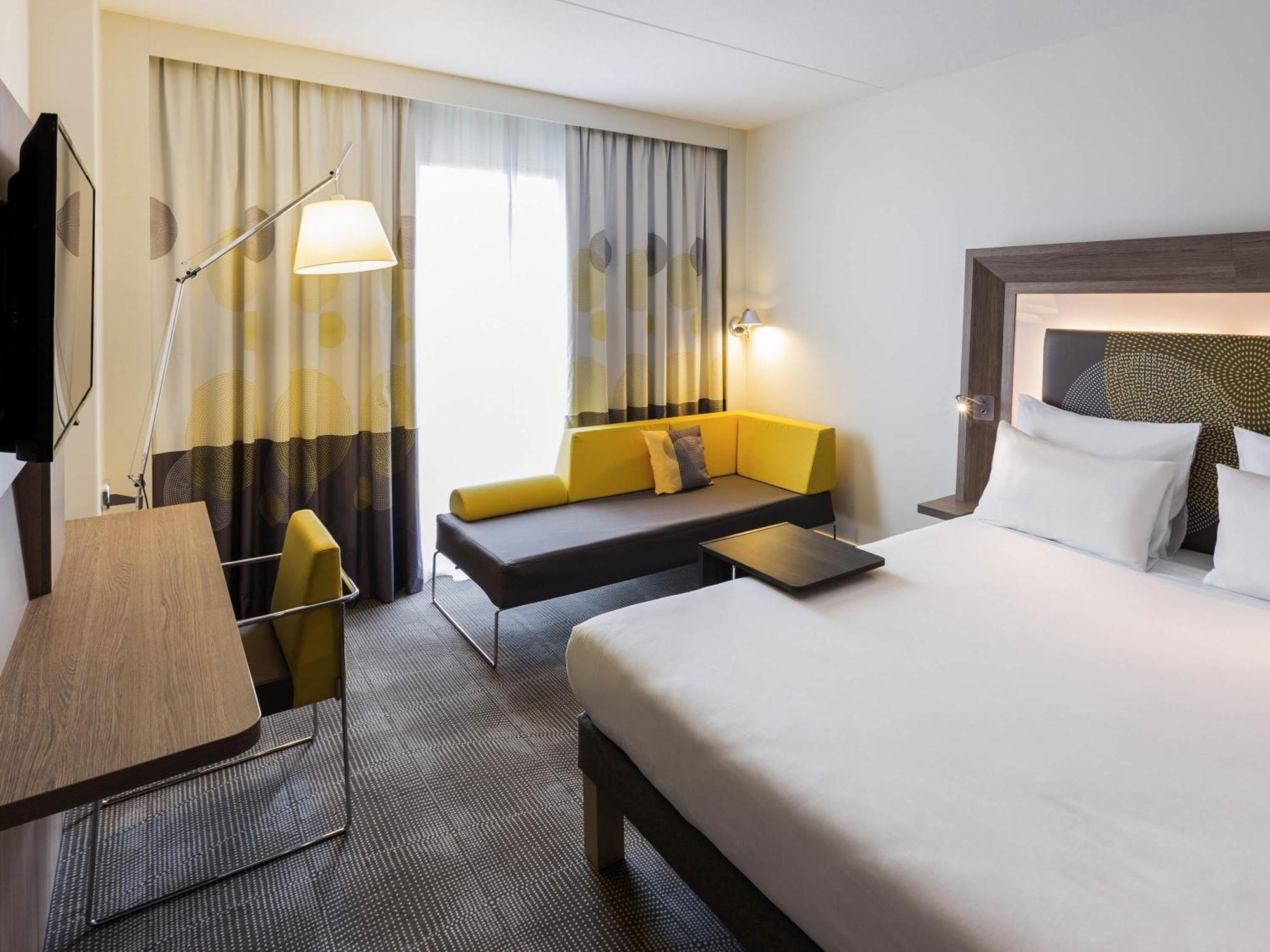 Executive Double Room with One Double Bed and One Sofa Bed,1742954683:JPEG