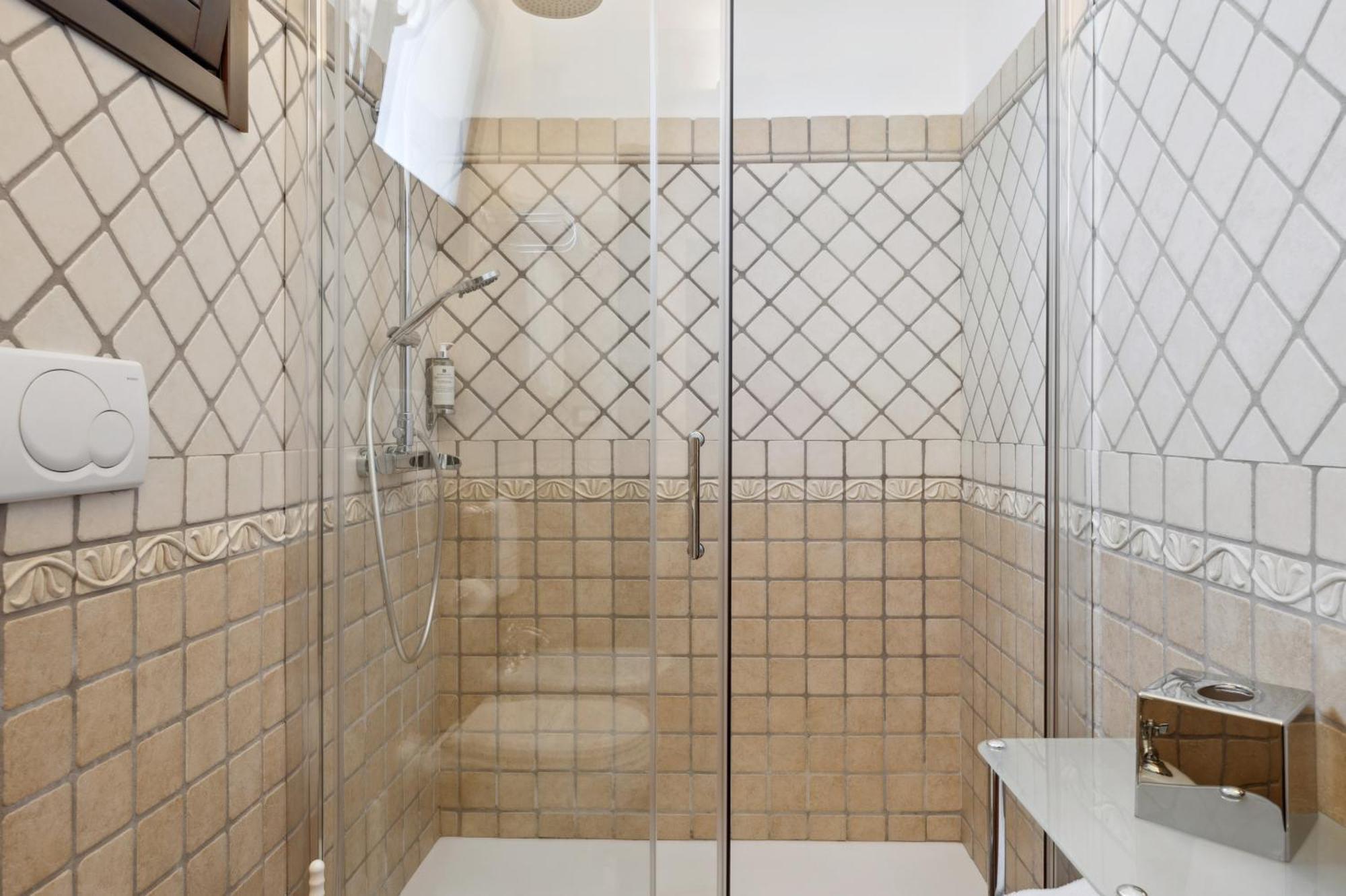 Suite Familiare (2 Adulti + 3 Bambini) - su 2 Livelli