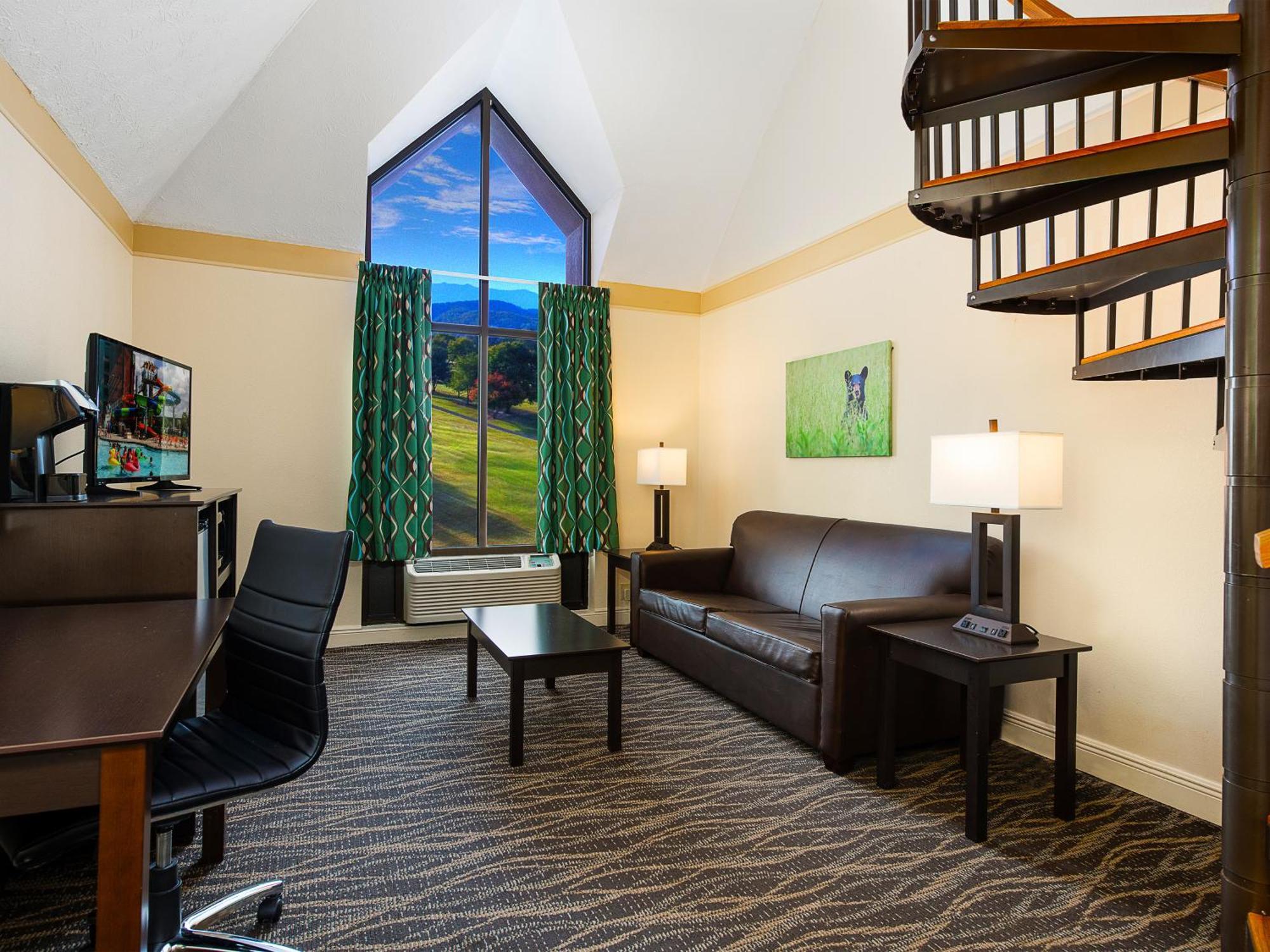 Penthouse Suite,1210563667:JPEG