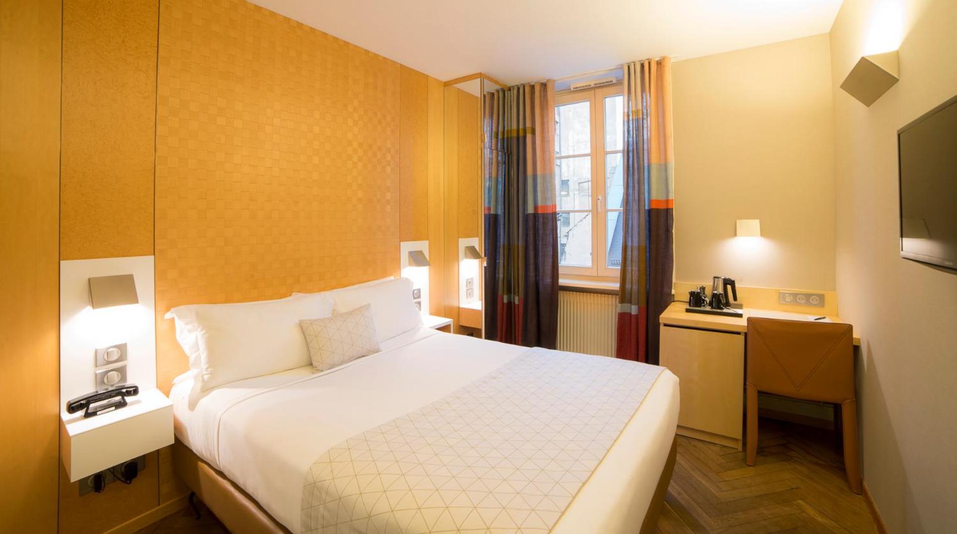 Cosy Double Room,1273595395:JPEG