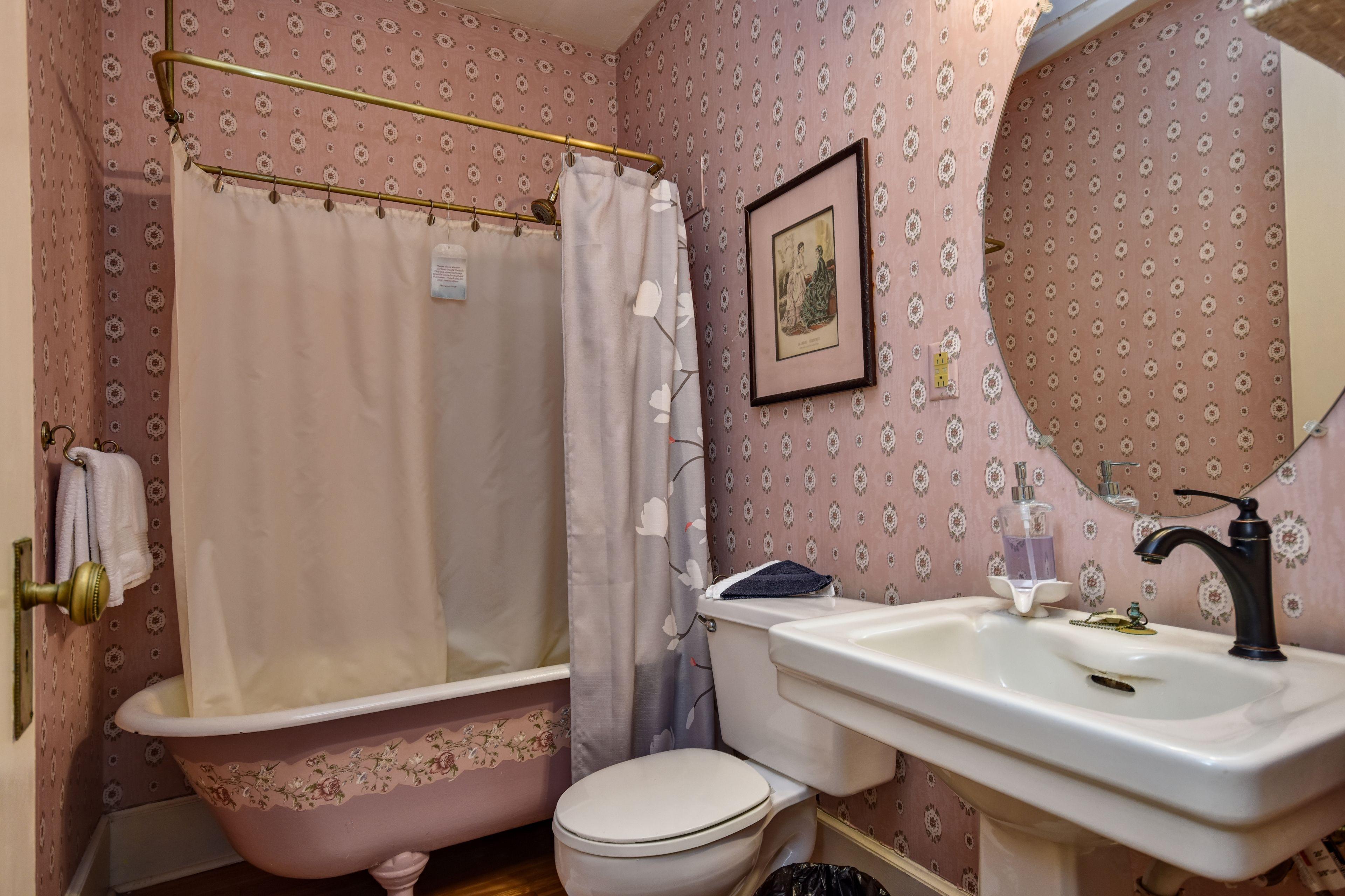 Queen Suite