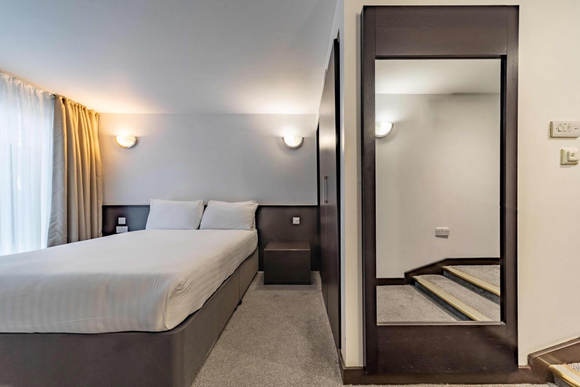 Quarto Duplo Original.