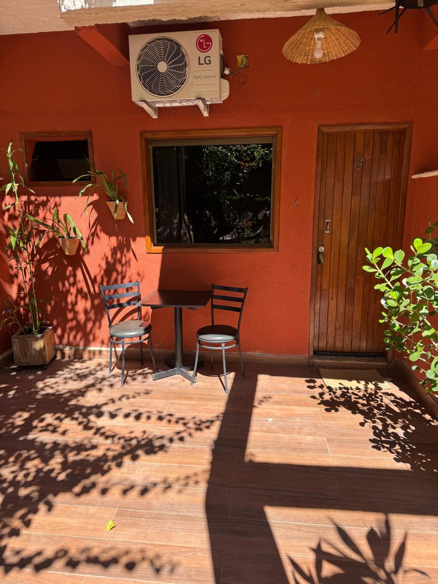 Quarto Triplo com Vista do Jardim