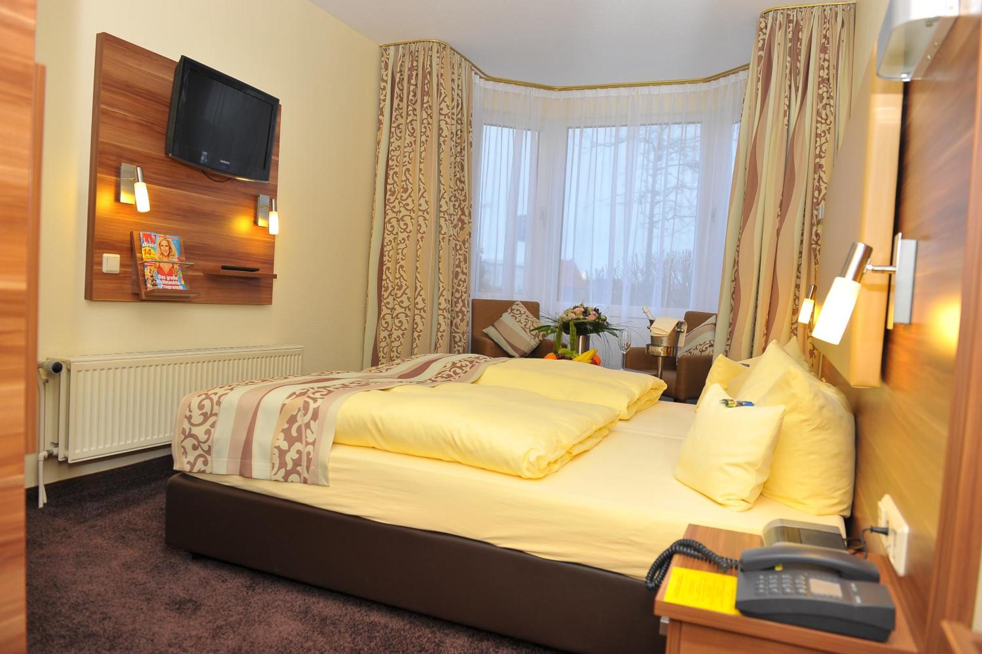 Standard Double Room,1707001346:JPEG