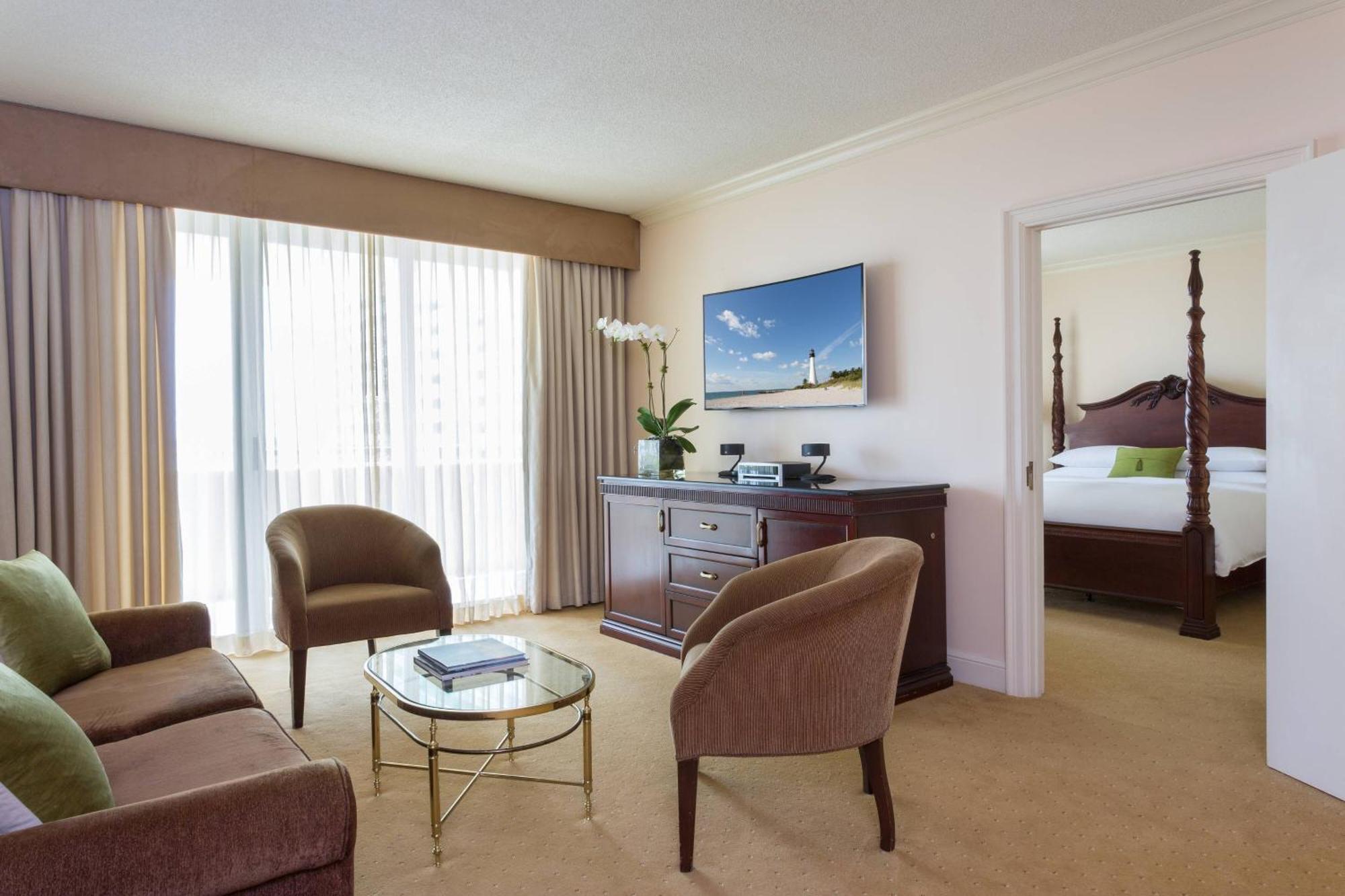 King Suite with Sofa Bed,1609723423:JPEG