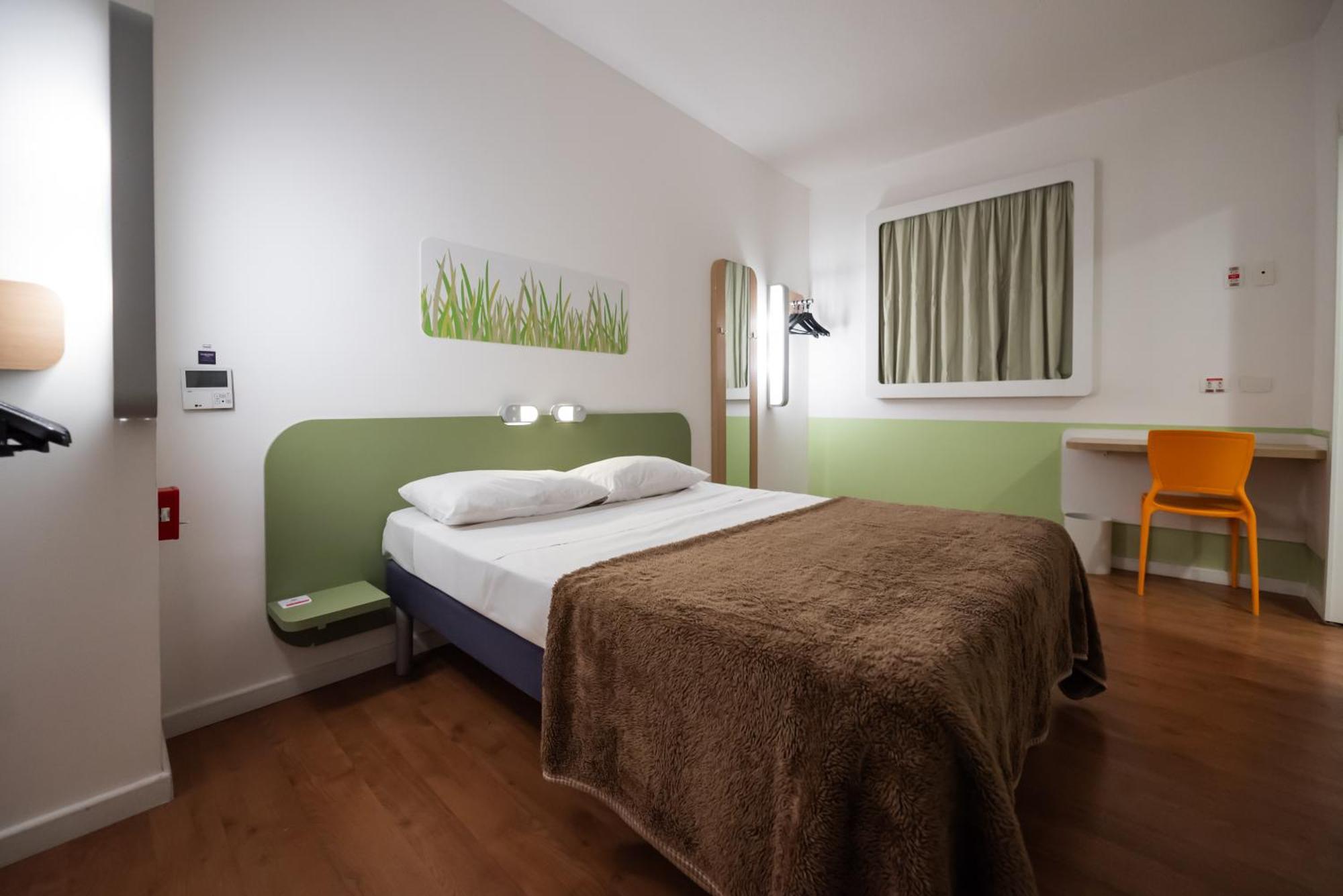 Quarto Duplo Standard - Acessível para Hóspedes com Mobilidade Reduzida