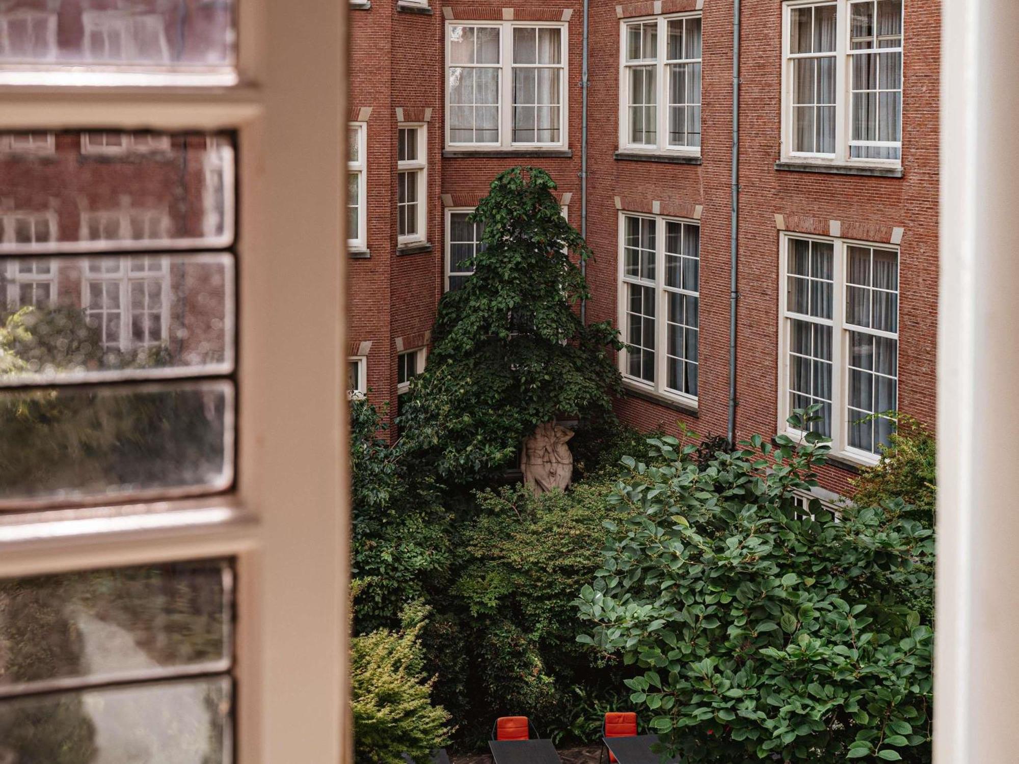 Superior Tweepersoonskamer met 2 Aparte Bedden - Uitzicht op de Binnenplaats, de Tuin of de Stad