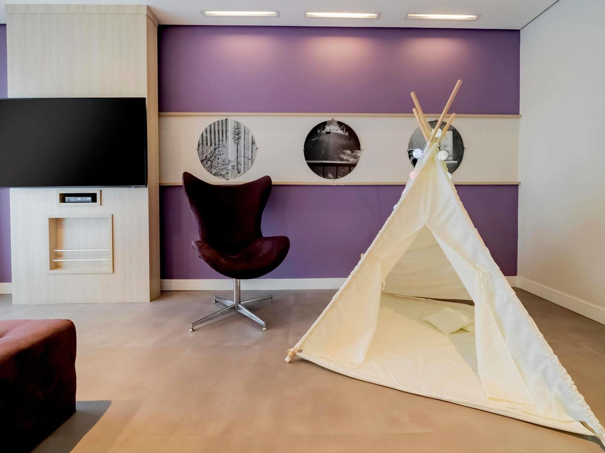 Quarto Superior com Cama King-size