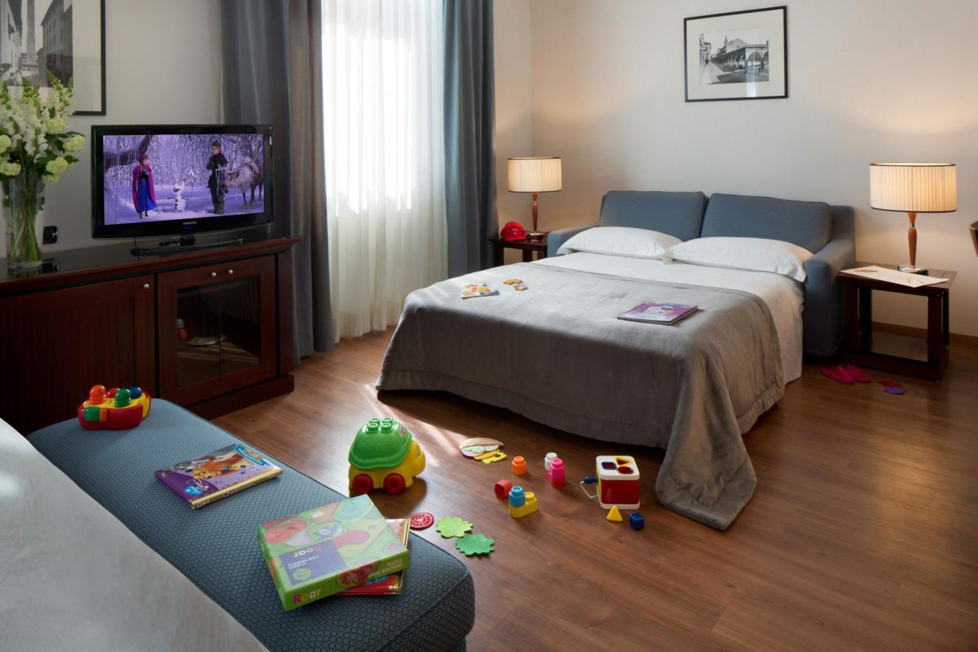 Camera Familiare (2 Adulti + 2 Bambini)