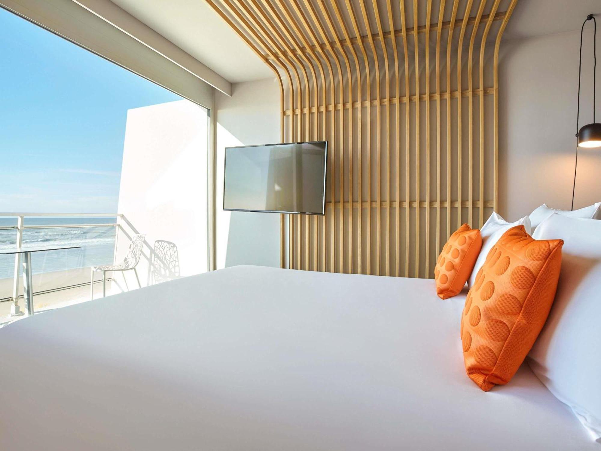 Chambre Exécutive avec Lit Double, Canapé-Lit et Balcon – Vue sur Mer