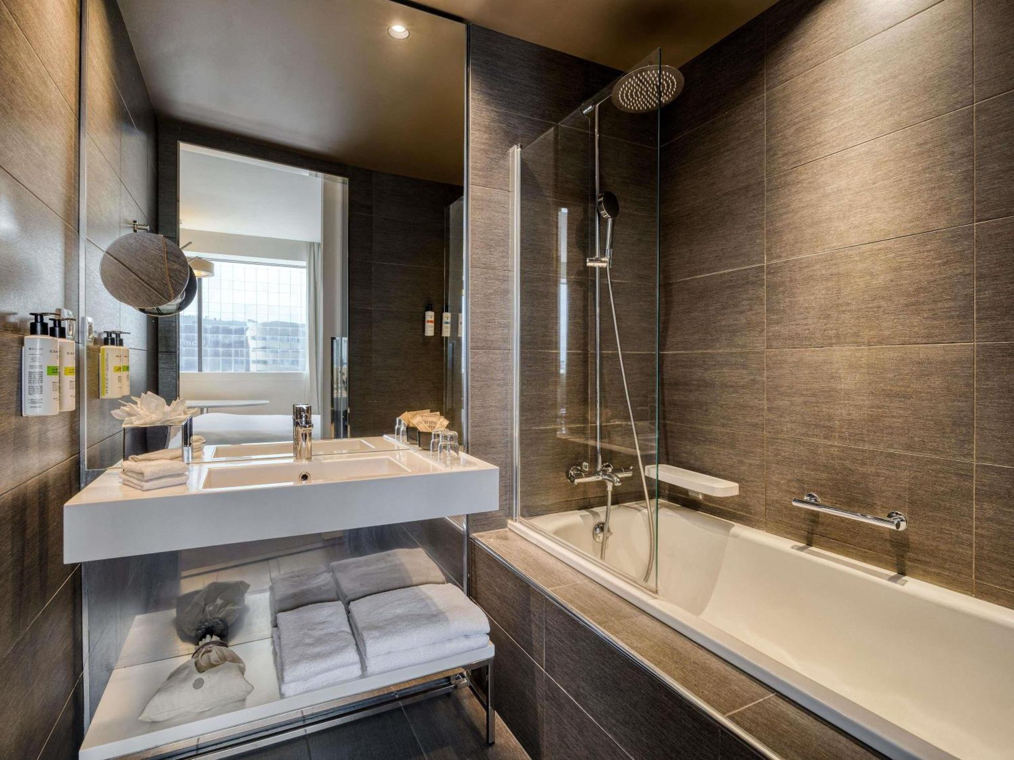 Deluxe Kamer met Kingsize Bed en Uitzicht over de Stad