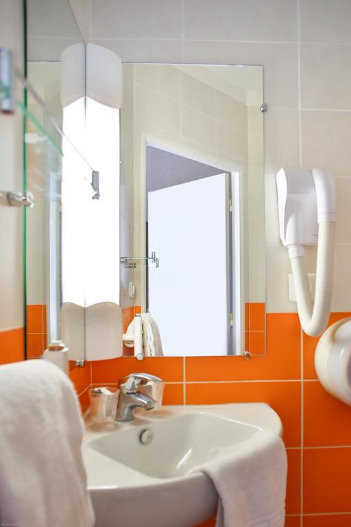 Chambre Double - Vue sur Port