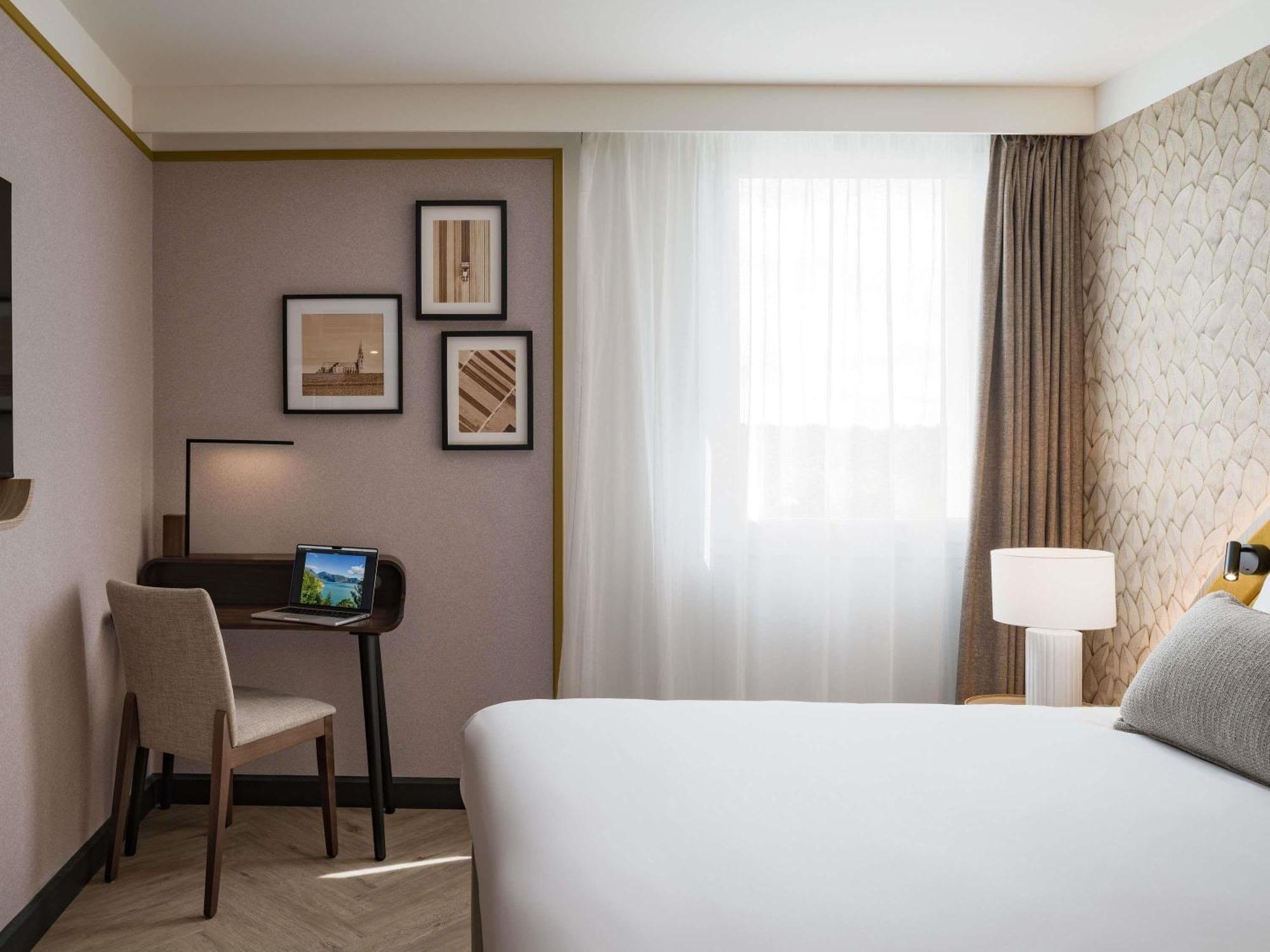 Suite Junior Lit King-Size avec Canapé-Lit