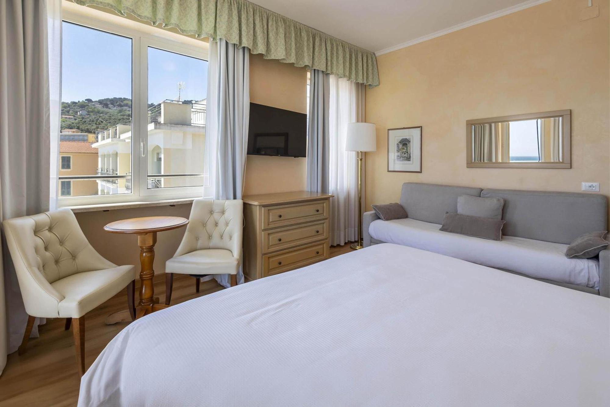 Junior Suite con Terrazza e Vista Mare Laterale