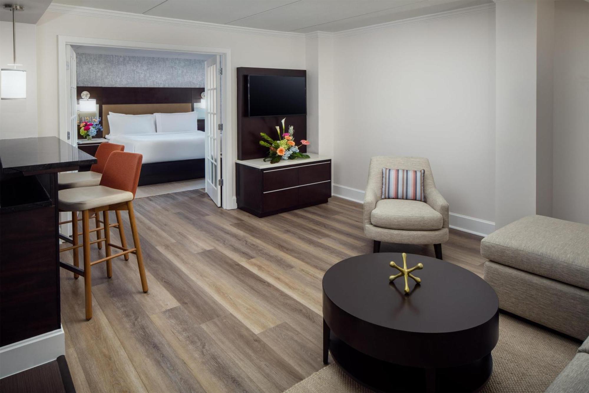Executive King Suite Floor Level,1742749622:JPEG
