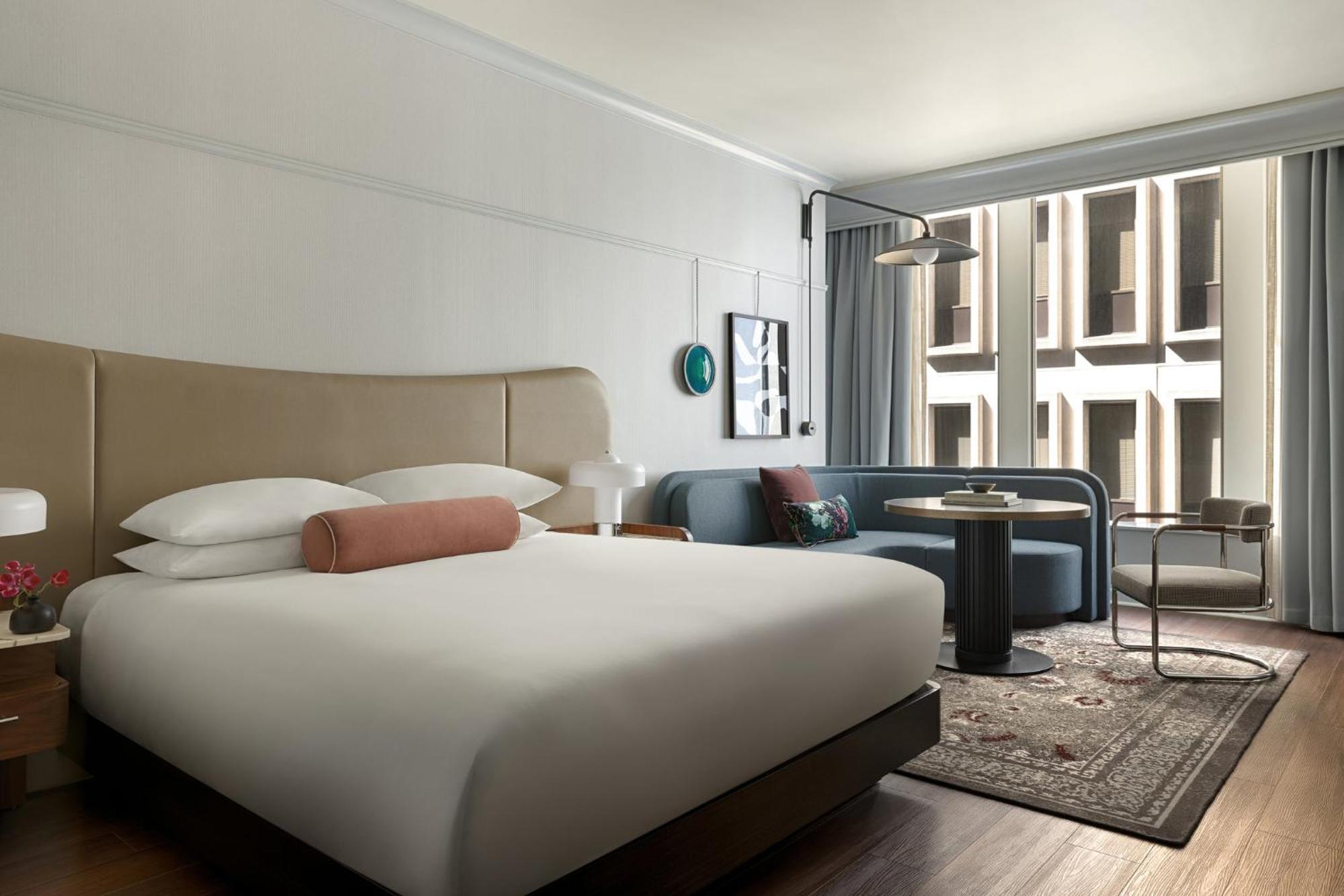Premium King Room - High Floor,1742795884:JPEG
