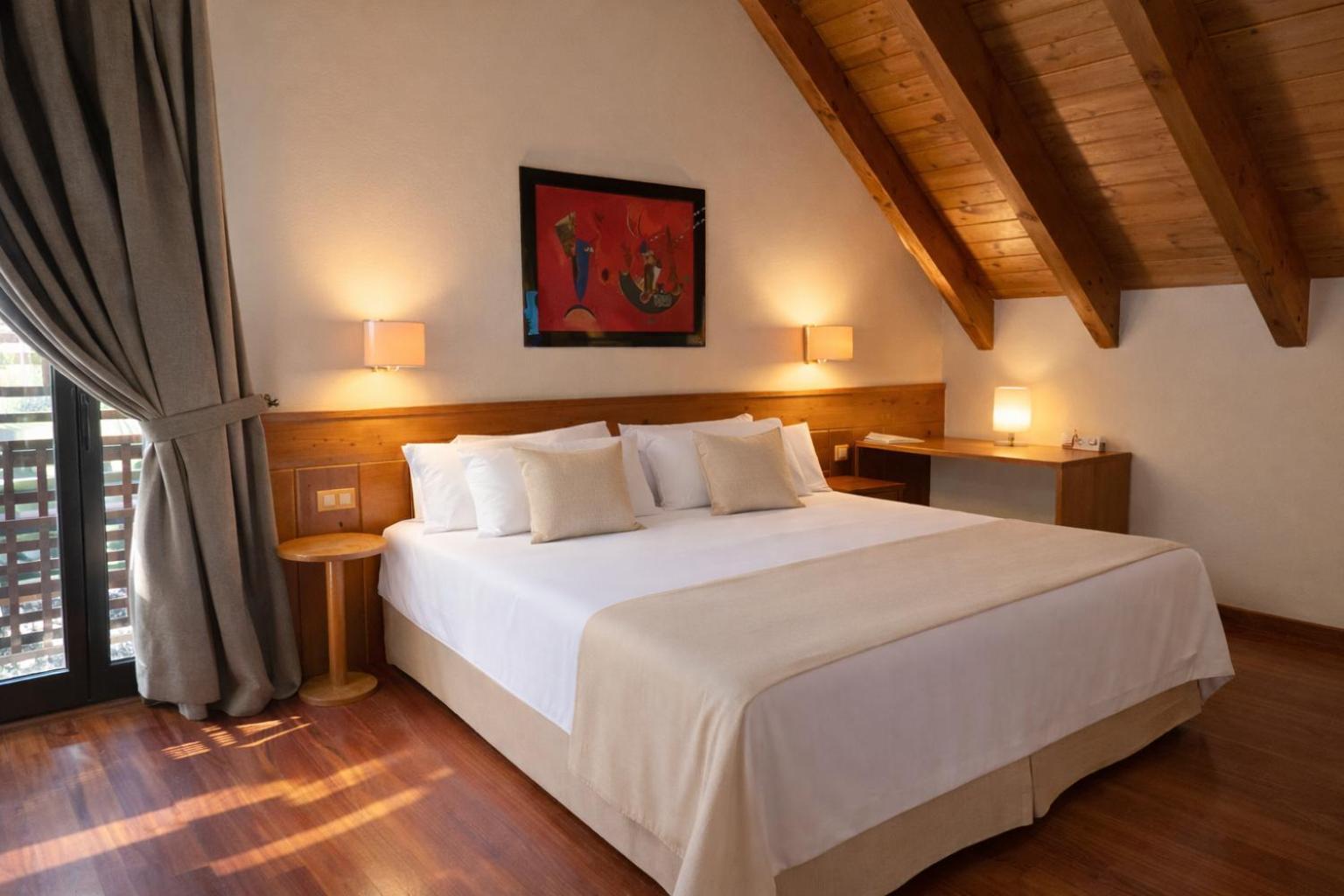 Double Room,1742906502:JPEG