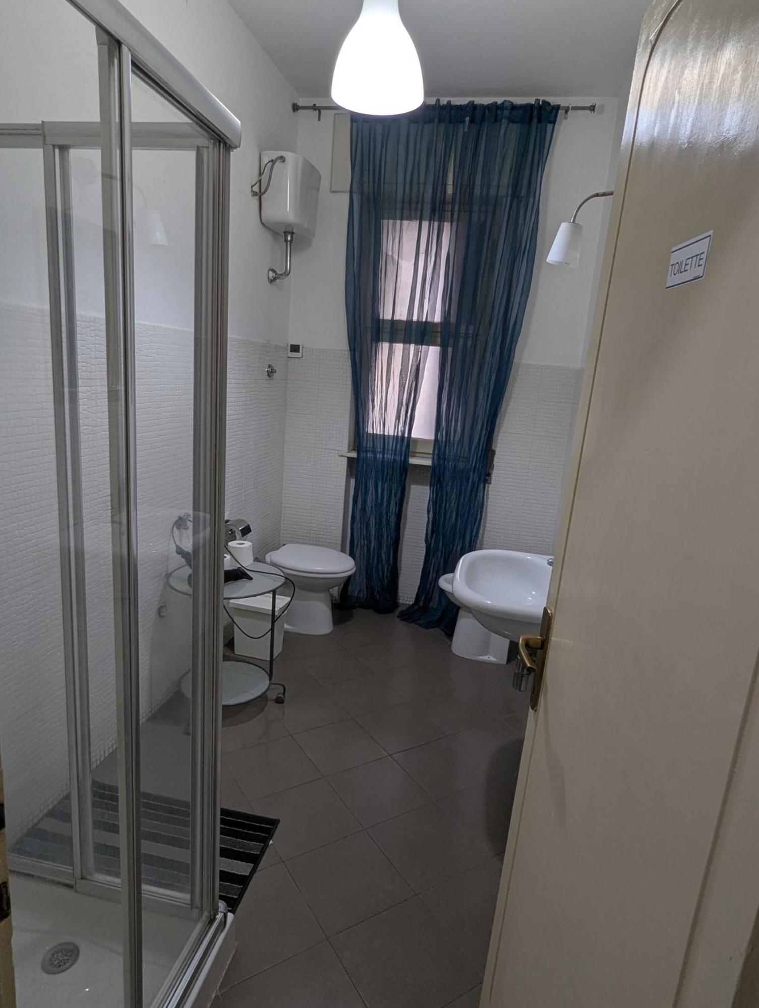 Chambre Double avec Salle de Bains Commune