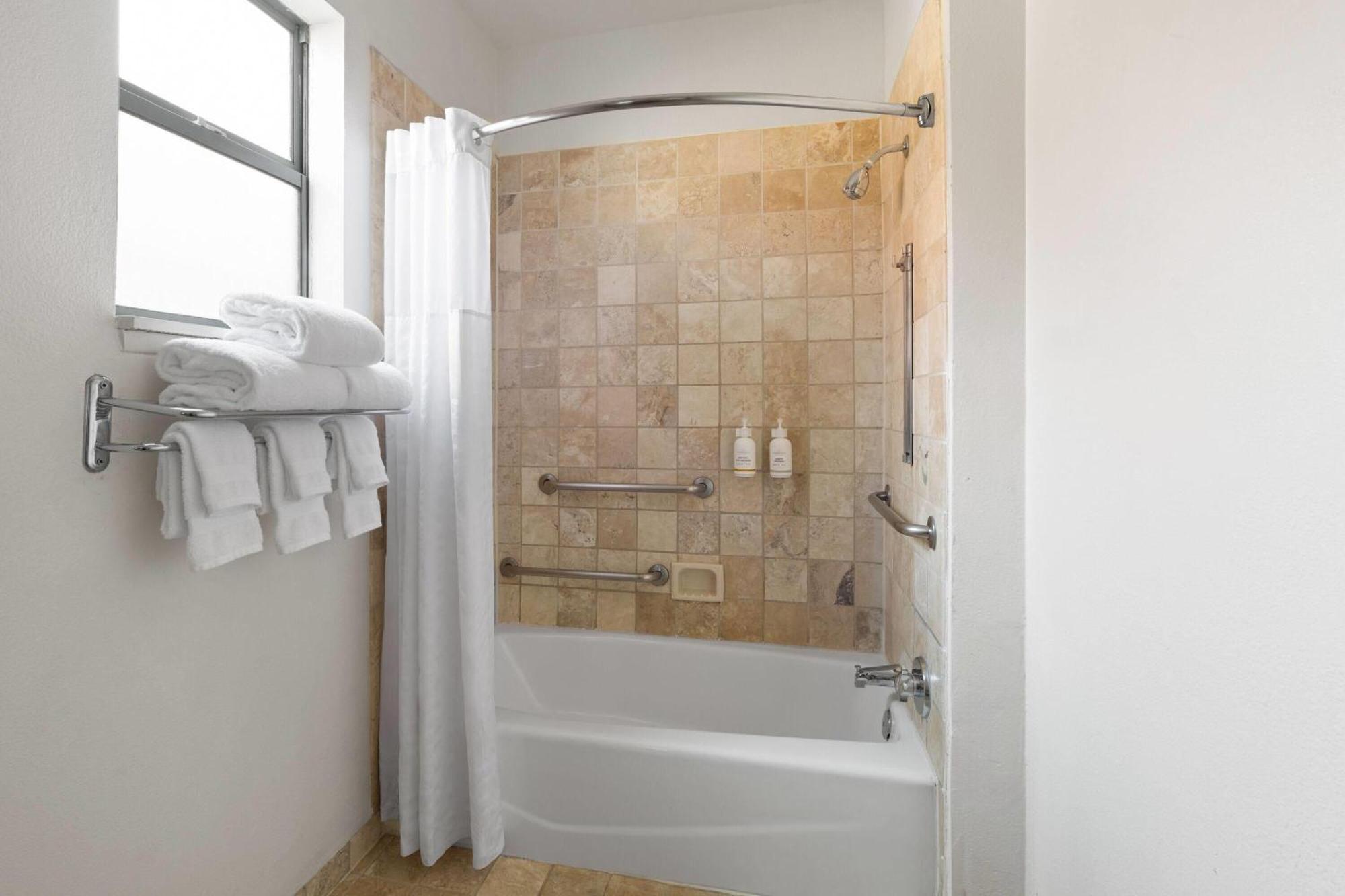 Studio Suite with Two Queen Beds - Non-Smoking,1756510464:JPEG