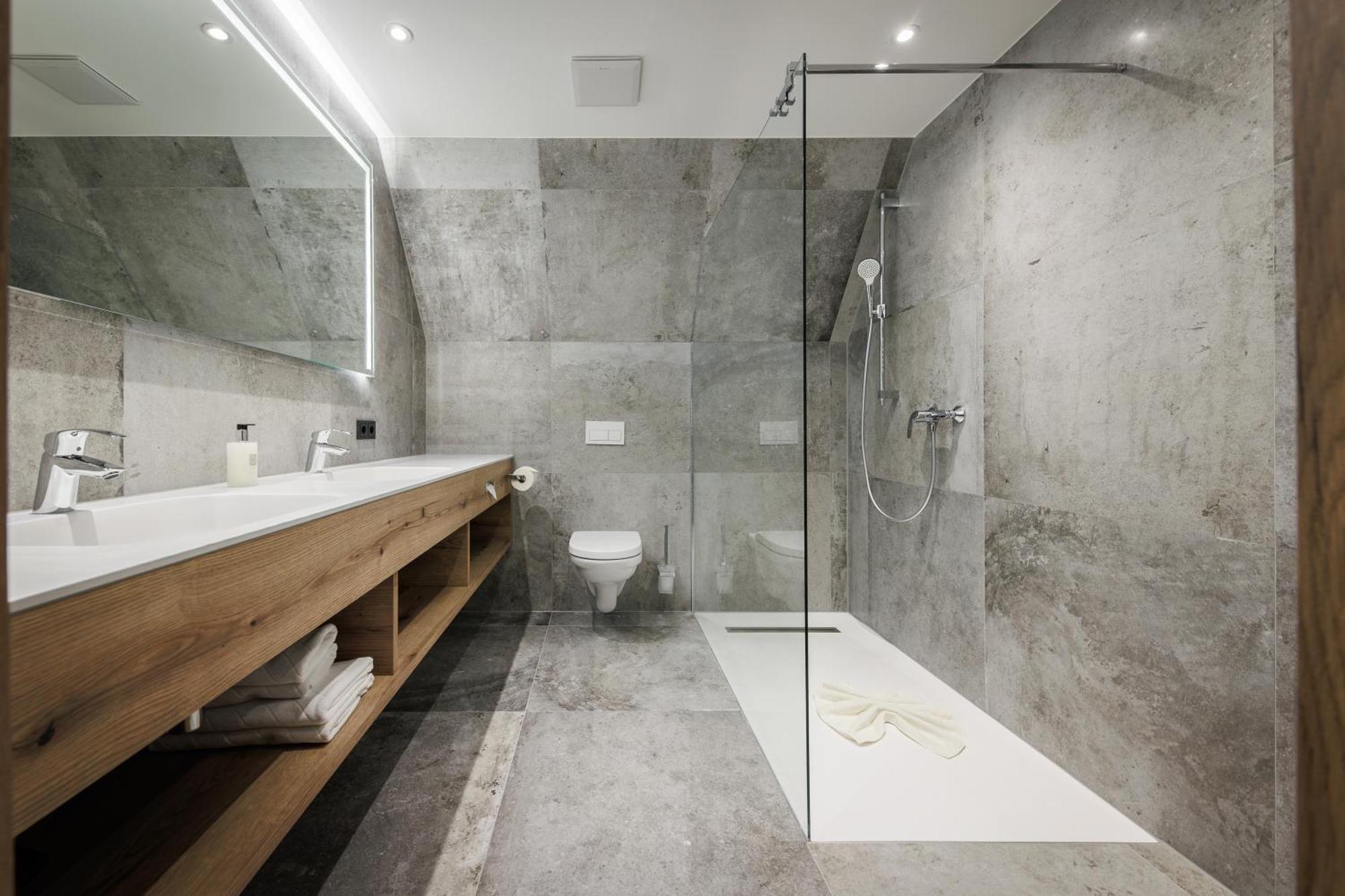 Doppelzimmer mit Balkon